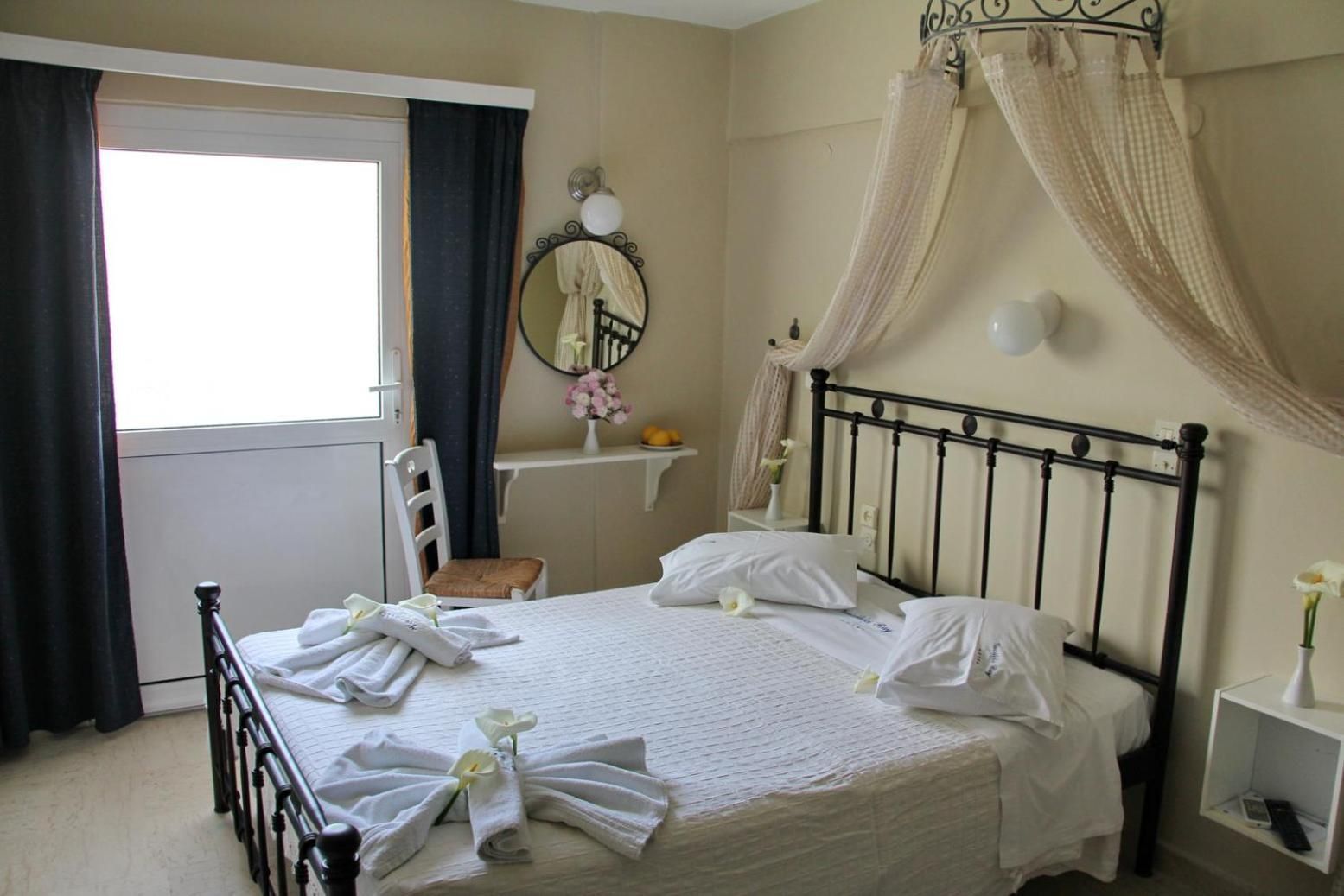 Economy Triple Room