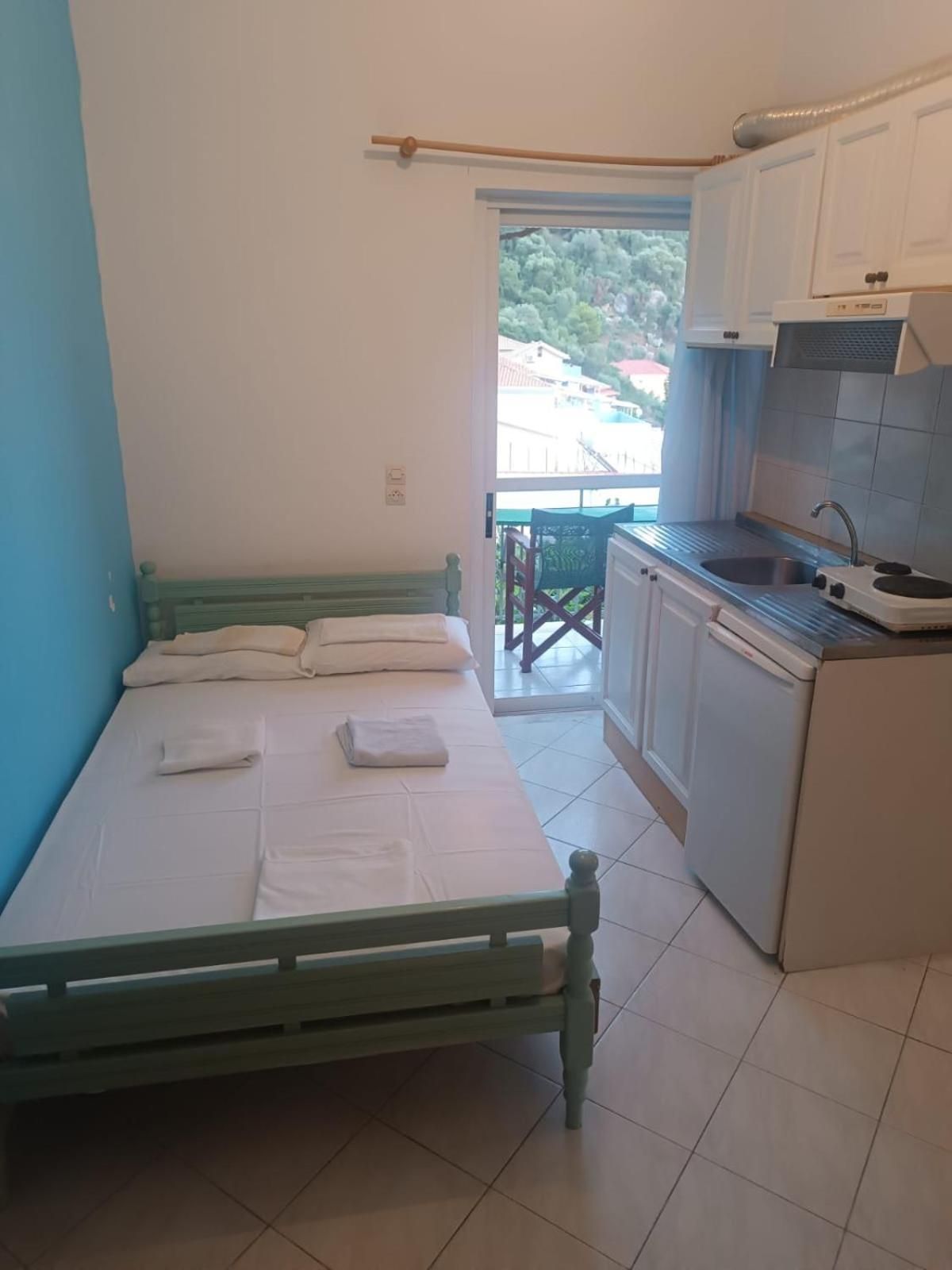Triple Room with Sea View