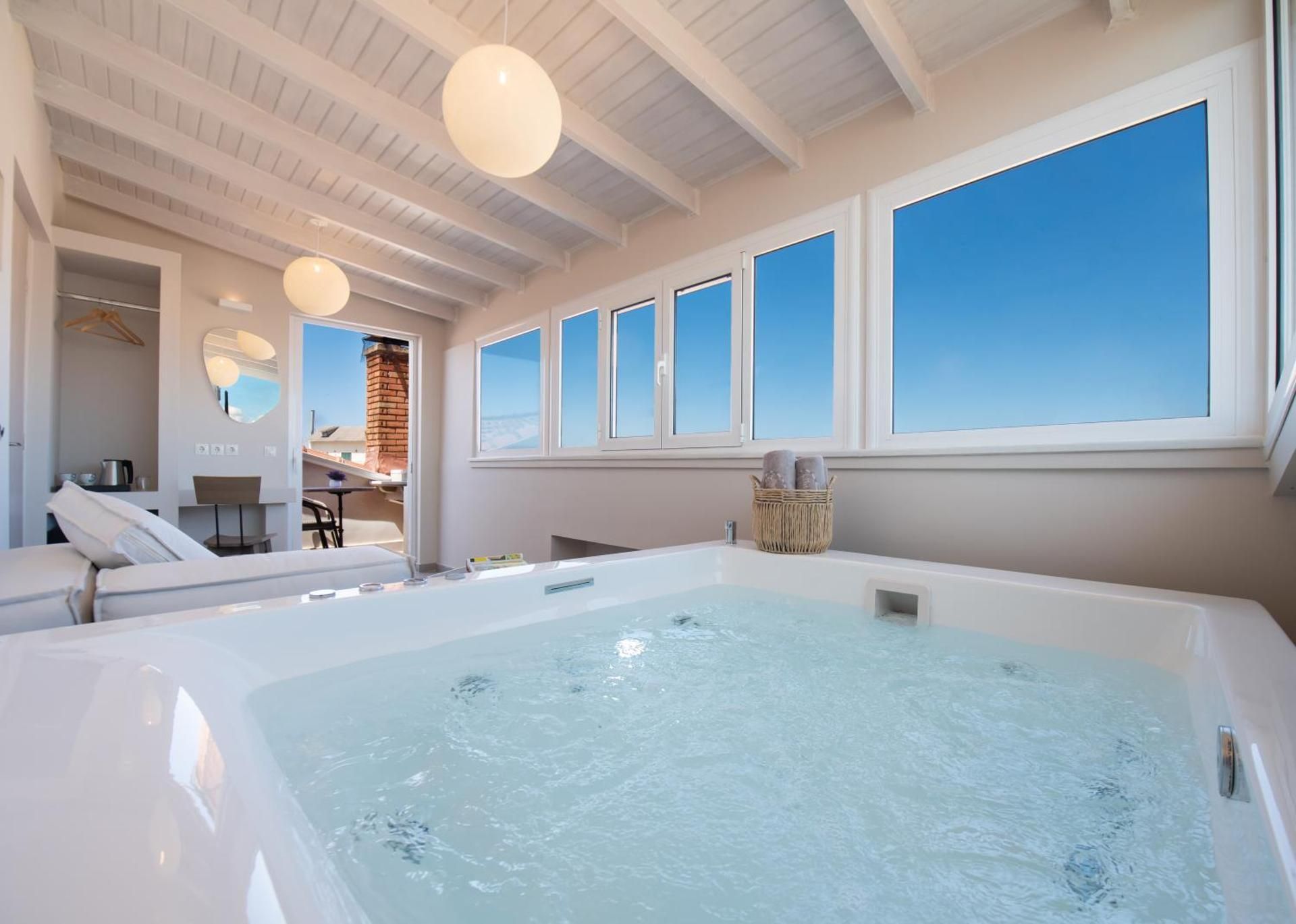 Suite with Hot Tub