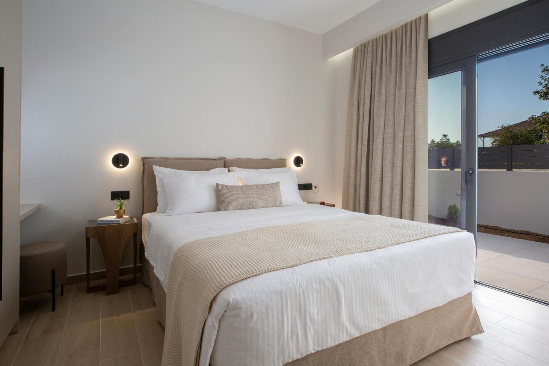Junior Suite With Private Pool