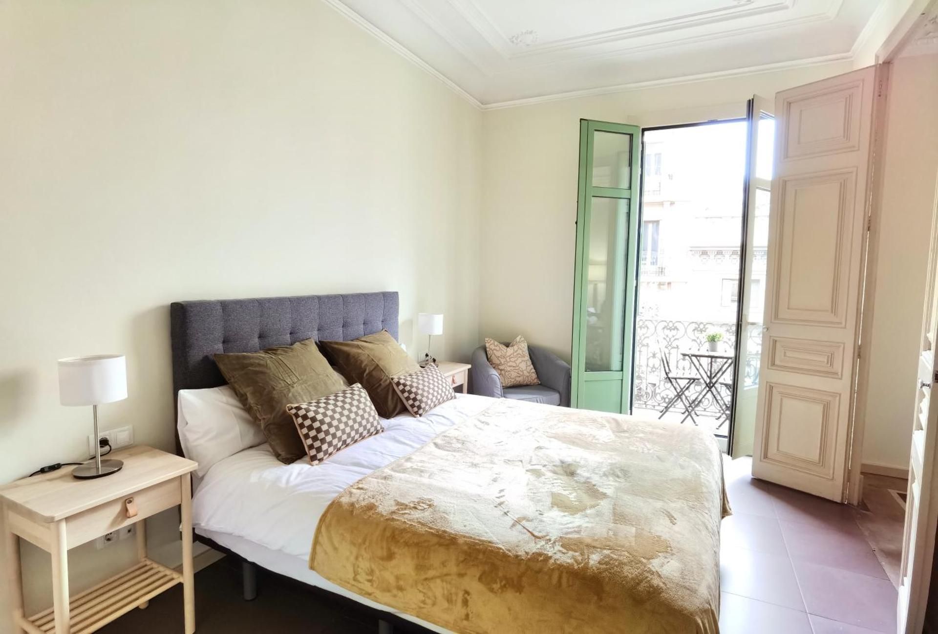 Three-Bedroom Deluxe Apartment