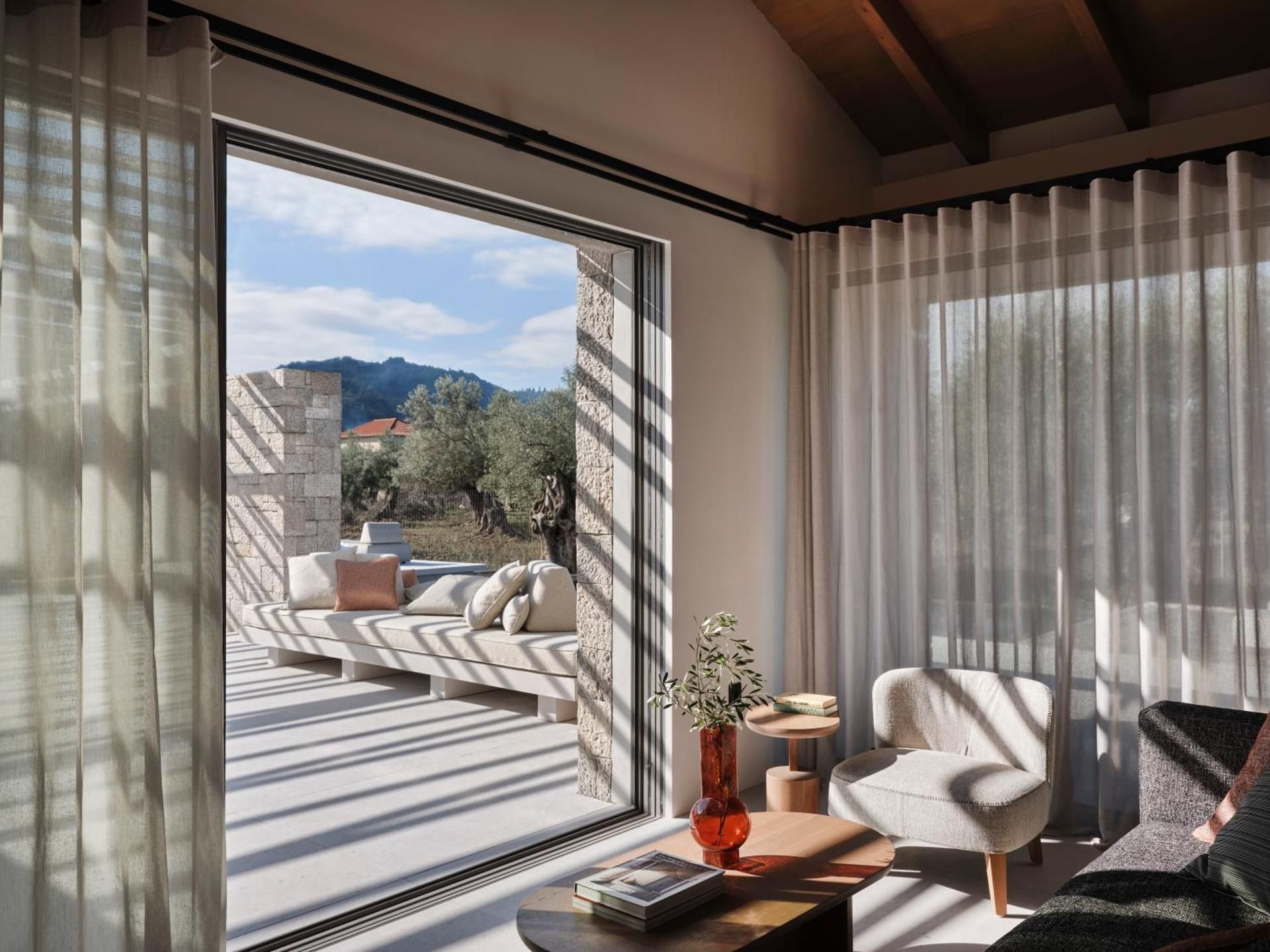 Noero 2 - Bedroom Villa with Private Heated Pool