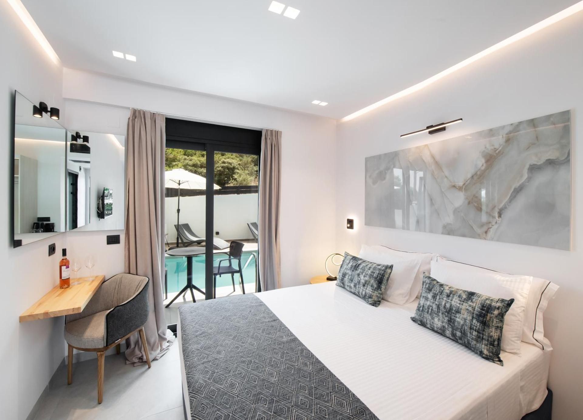 King Room with Pool View