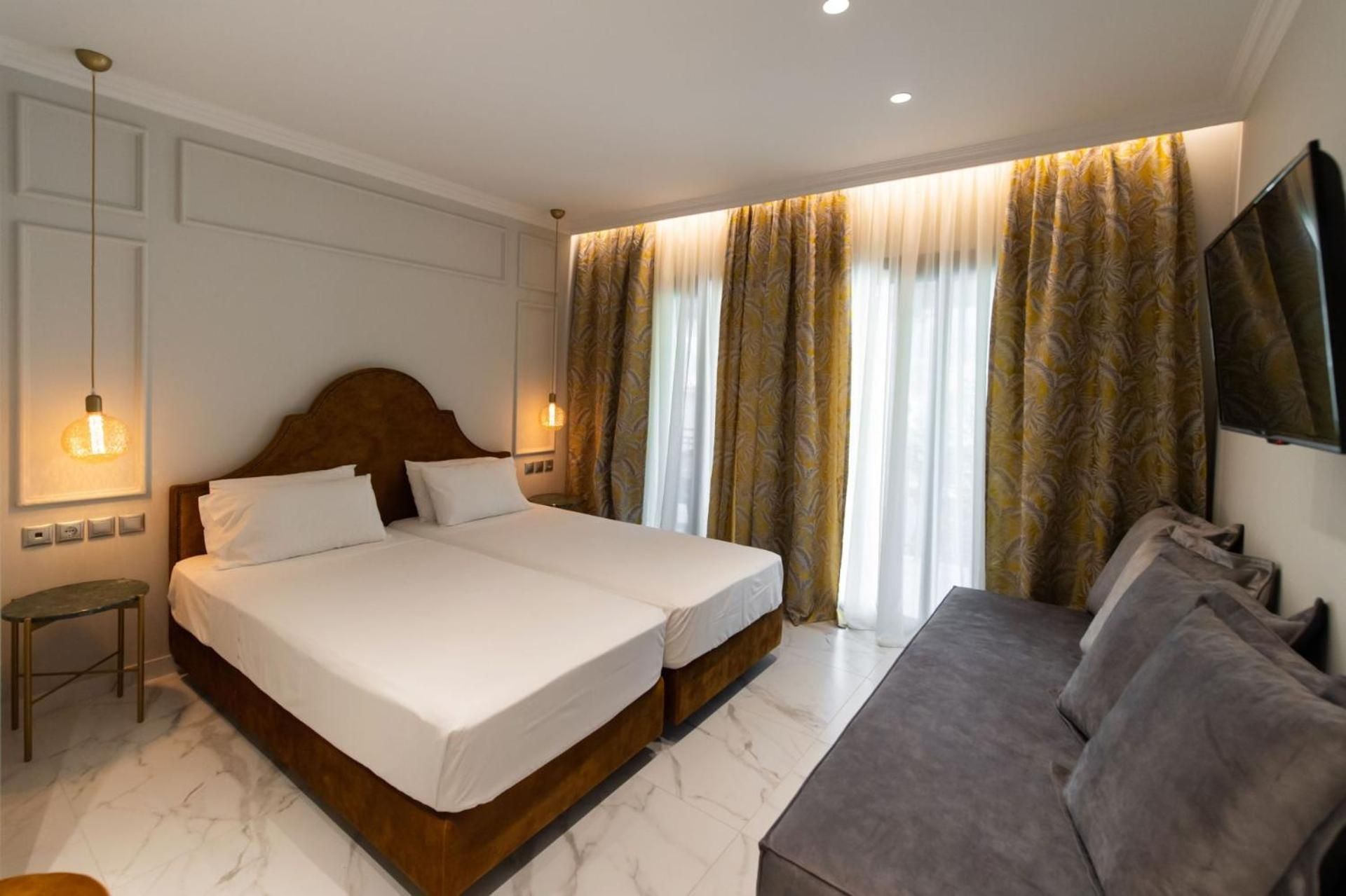 Executive Triple Room