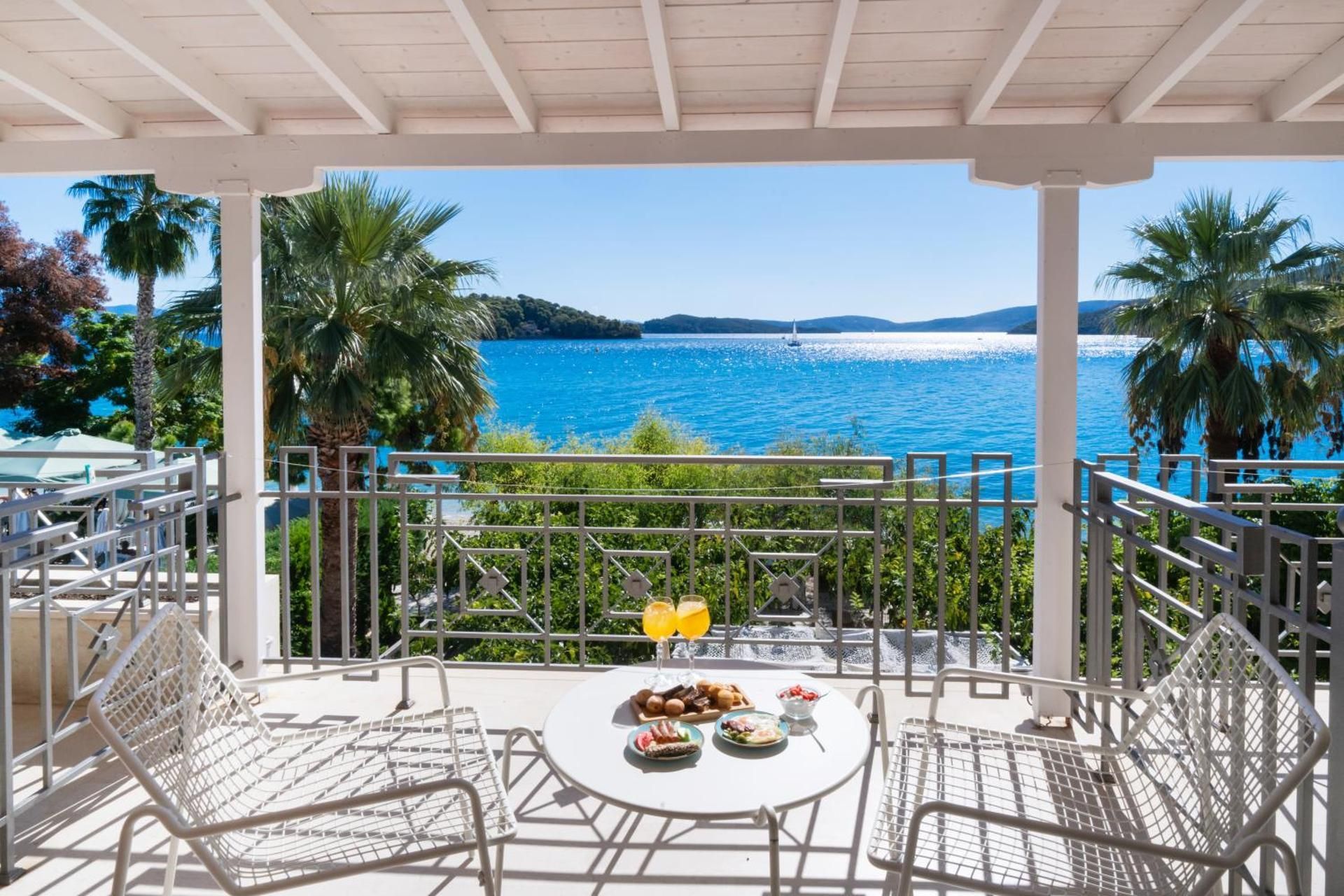 Deluxe Double Room with Sea View