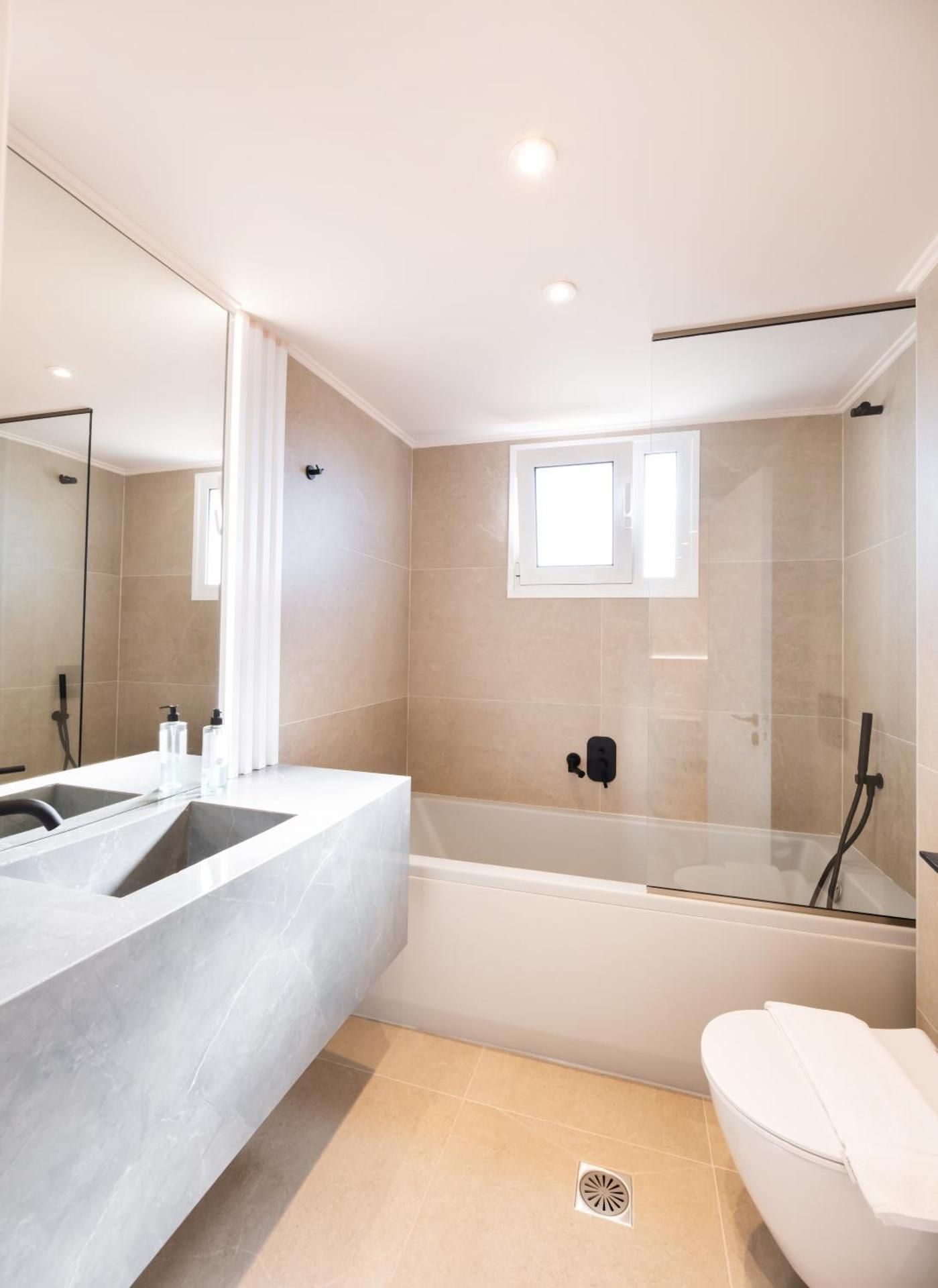 King Suite with Spa Bath