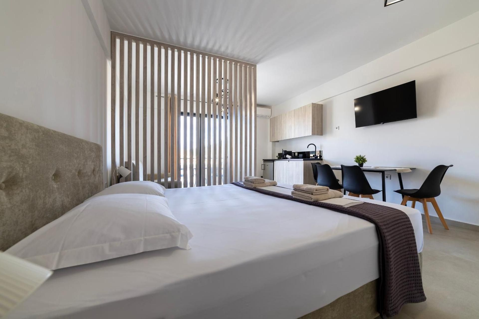 Standard King Room