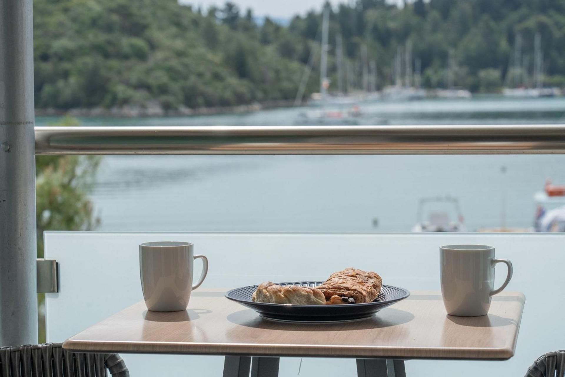 Studio with Sea View