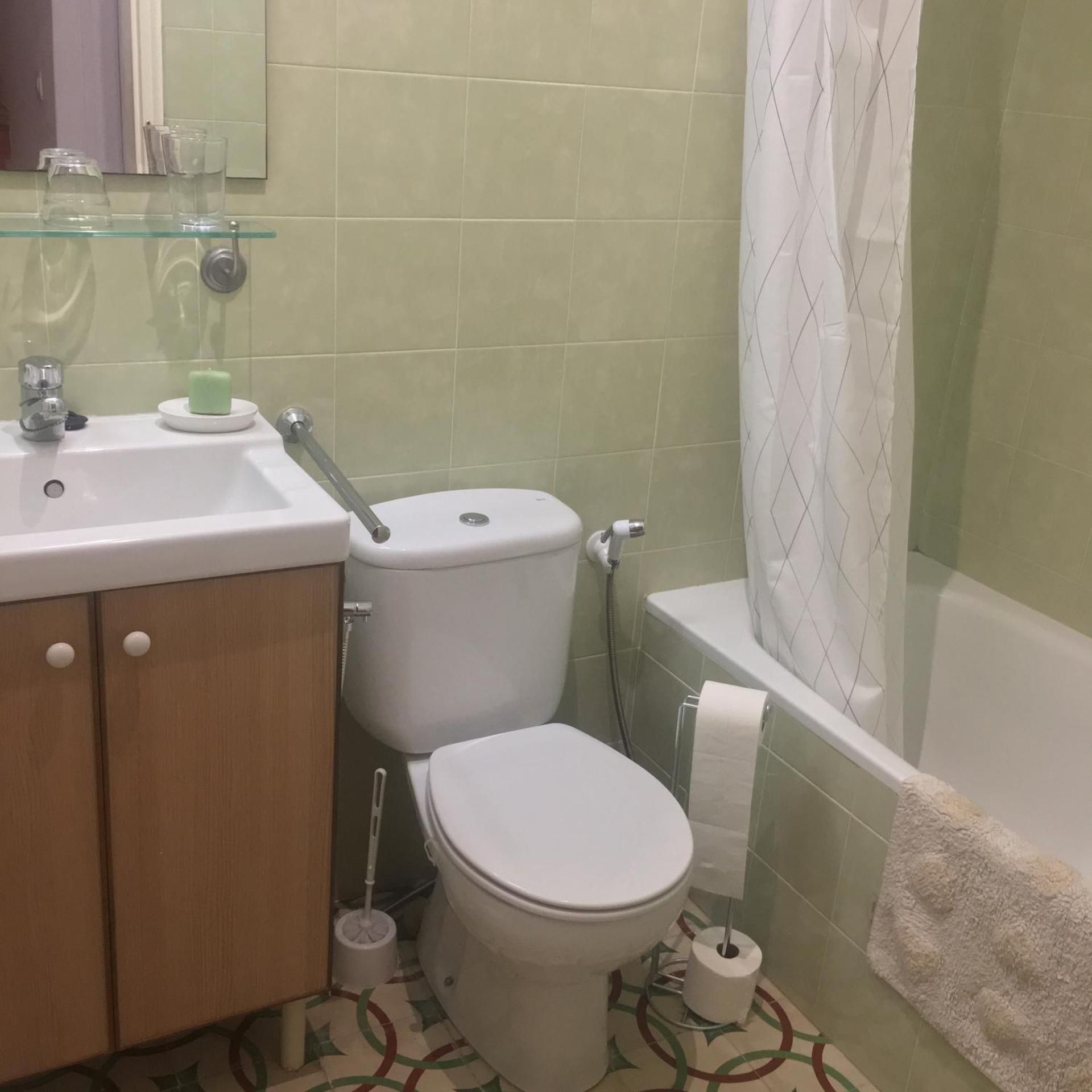 Classic Double Room with Garden View and Shared Bathroom