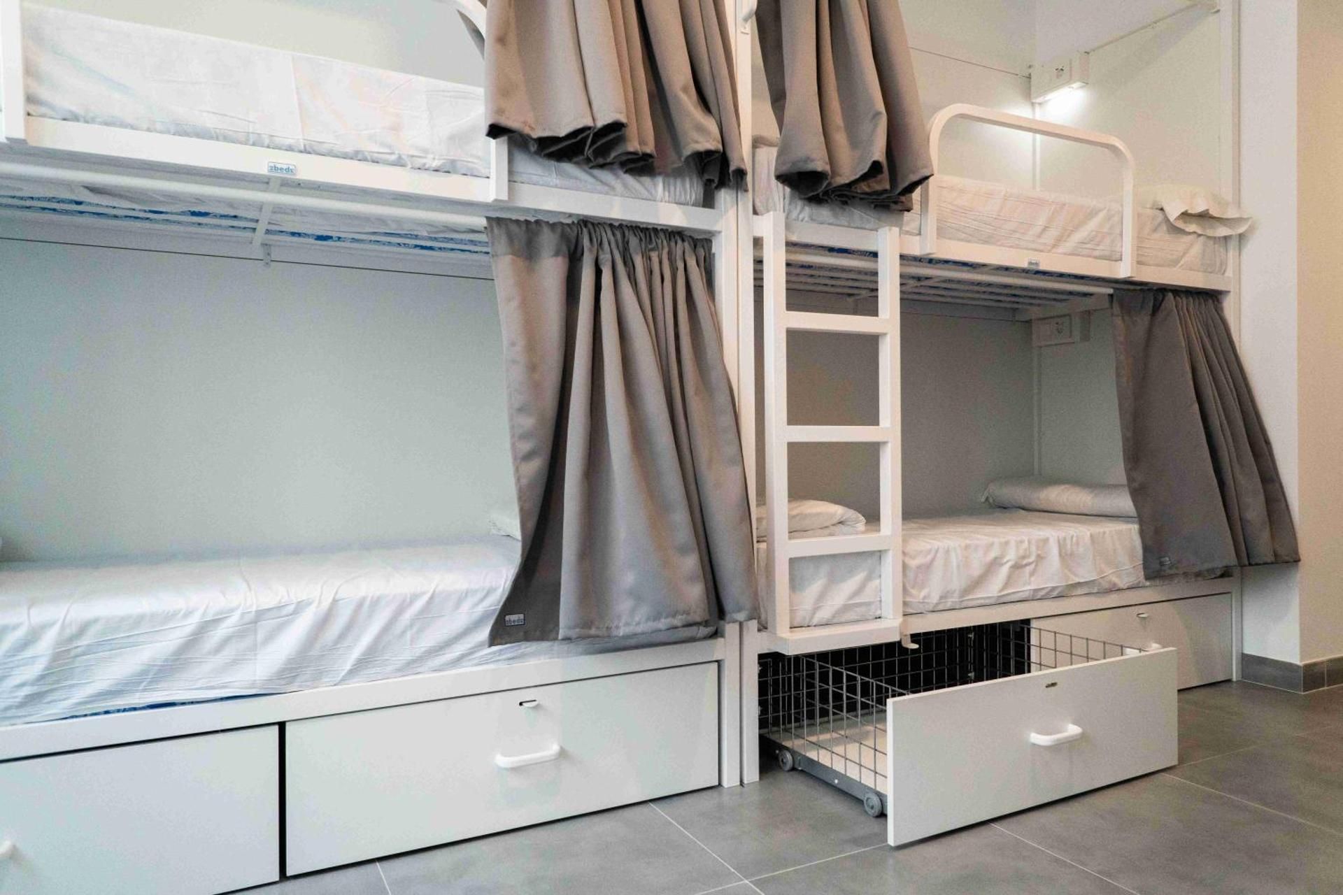 Bed in a 8-Mixed Dorm (Ensuite)