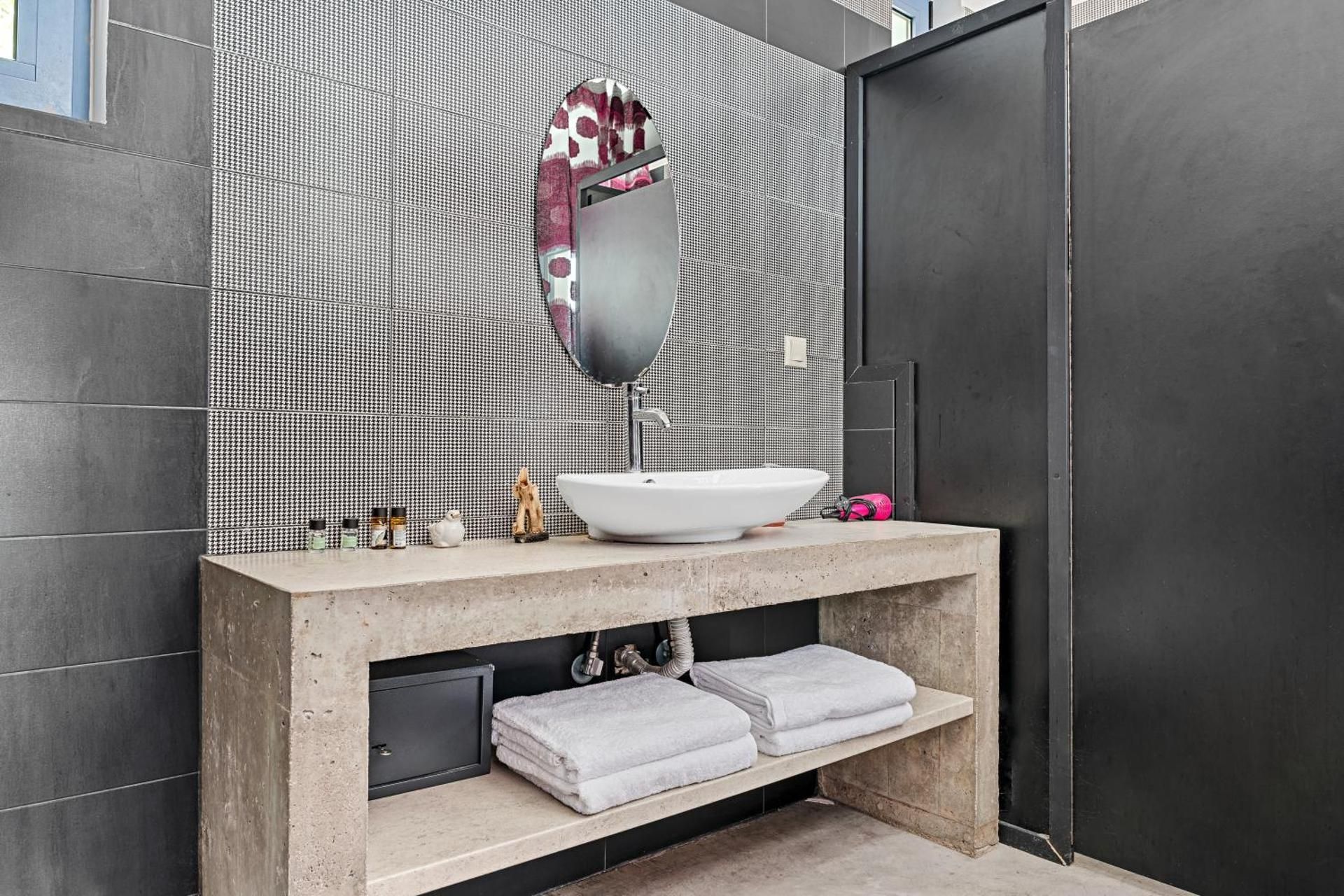 Standard Double Suite