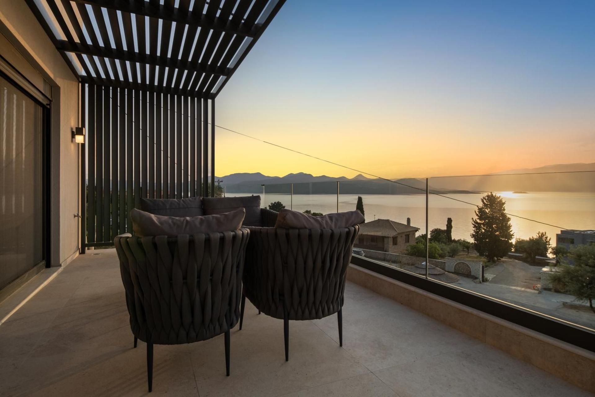 Villa Alia - Four-Bedroom Villa with Private Pool and Sea View