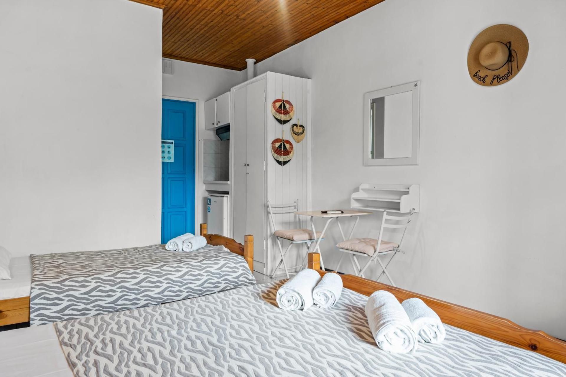 Basic Triple Room