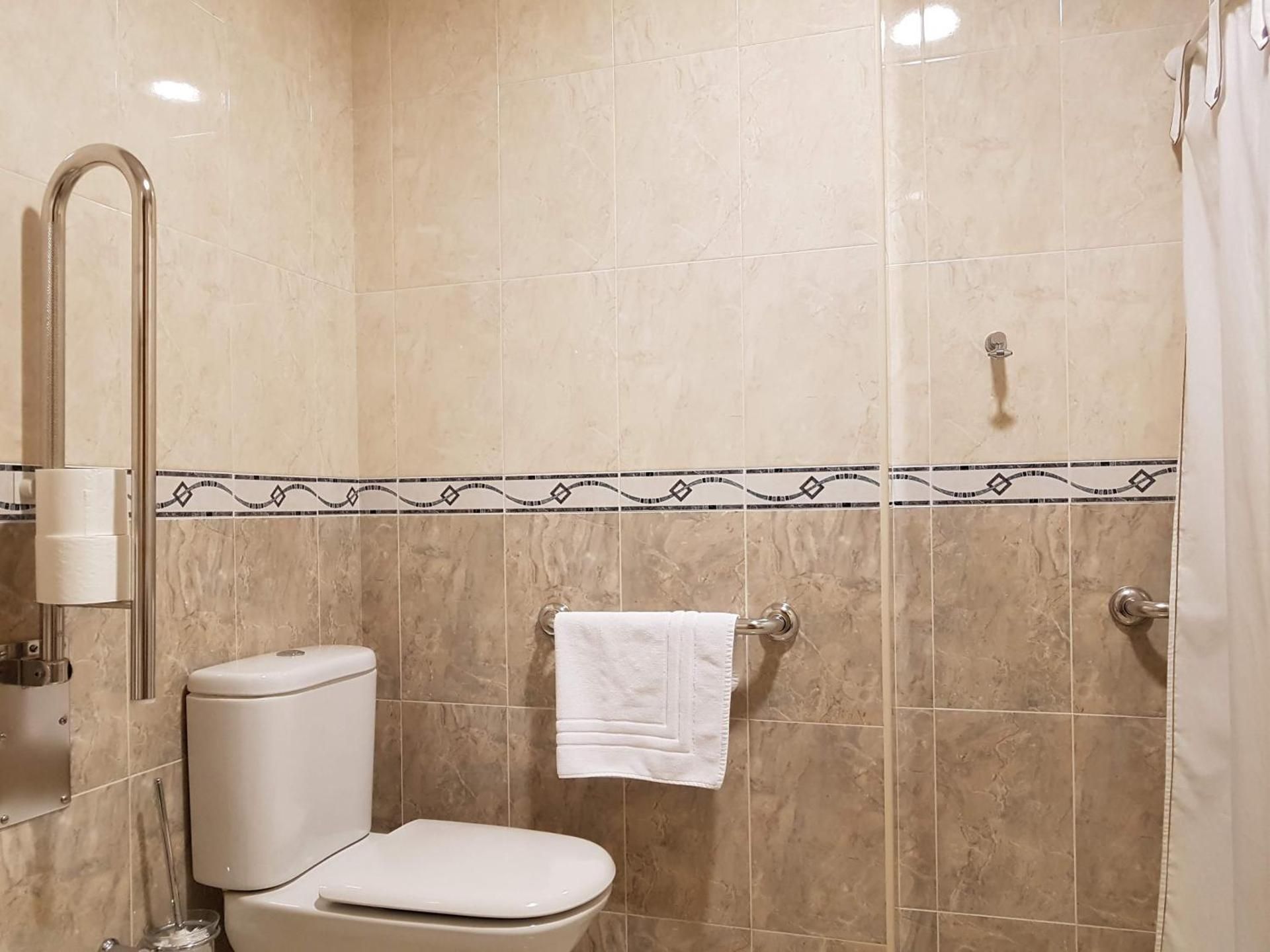Double or Twin Room - Disability Access