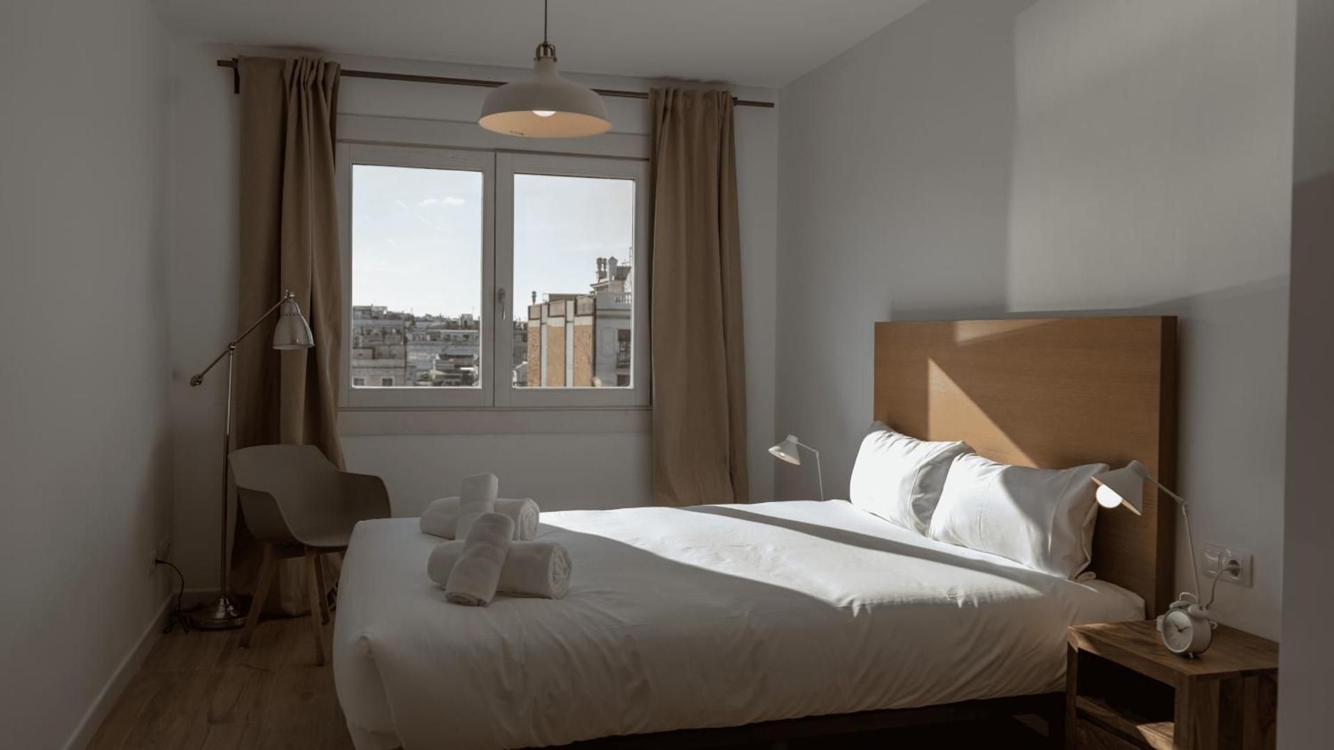 Attic Three-Bedroom Apartment with Terrace