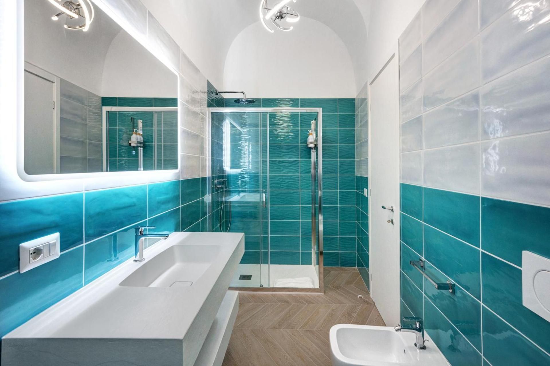 Superior One-Bedroom Apartment