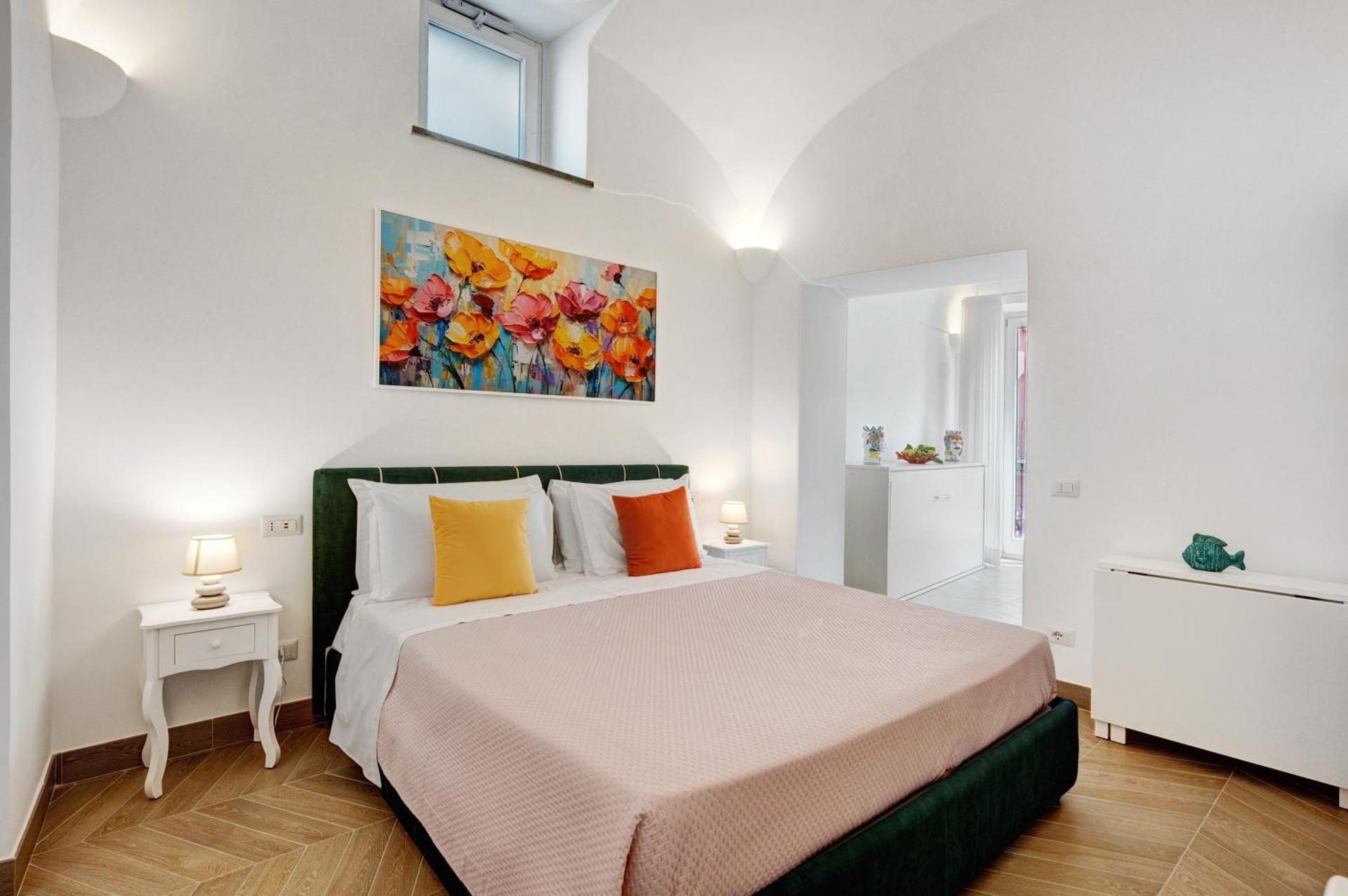 Superior One-Bedroom Apartment