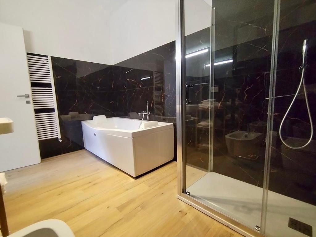 Two-Bedroom Deluxe Apartment
