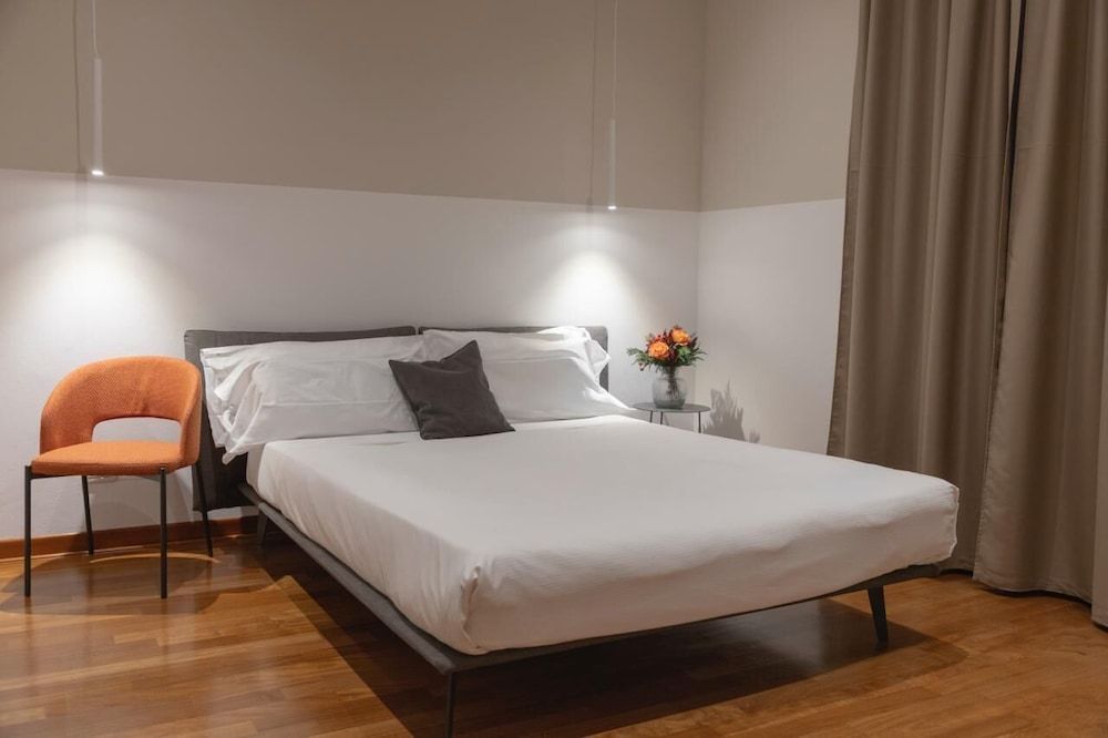 Residence Victoria Studio, 1 Queen Bed with Sofa bed, Non Smoking, Private Bathroom 3