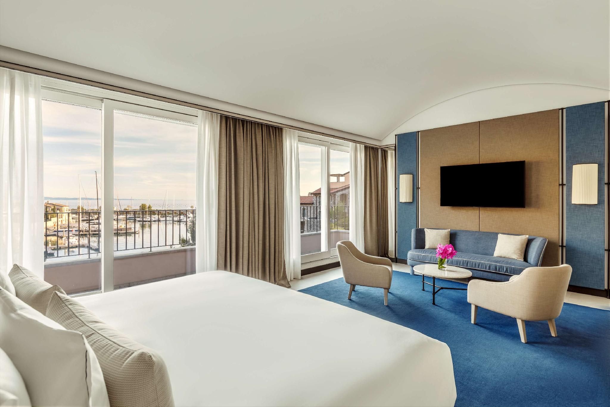 Junior Suite Marina View