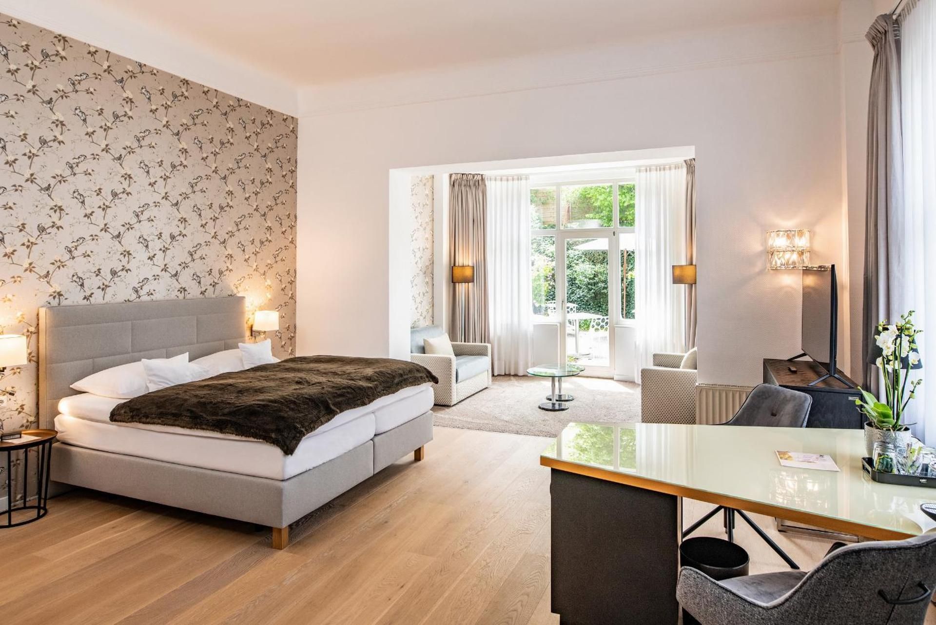 Boutique-Hotel Villa Anna Deluxe Double Room 2