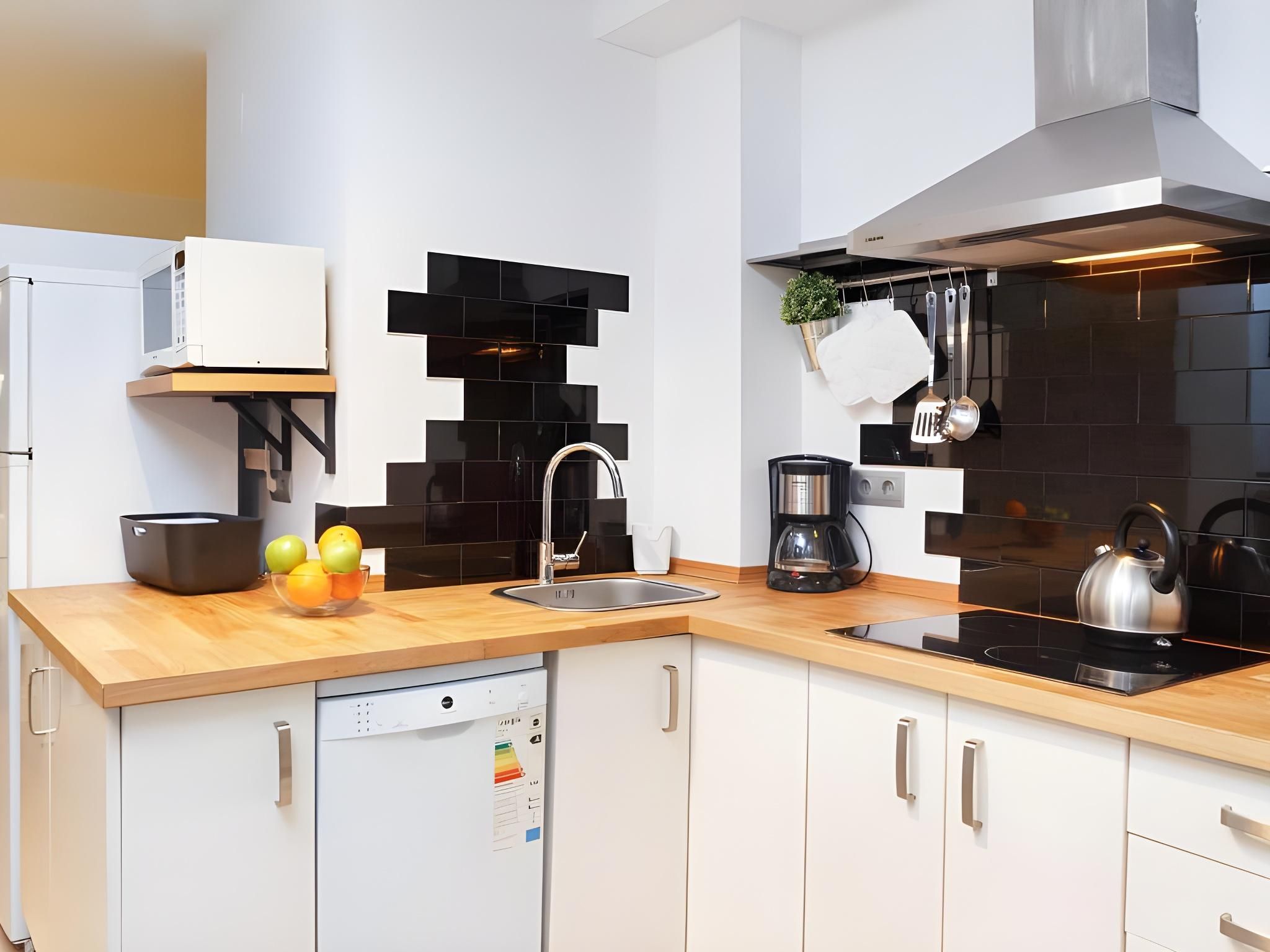 2 Bedroom Apartment (4 Adults)