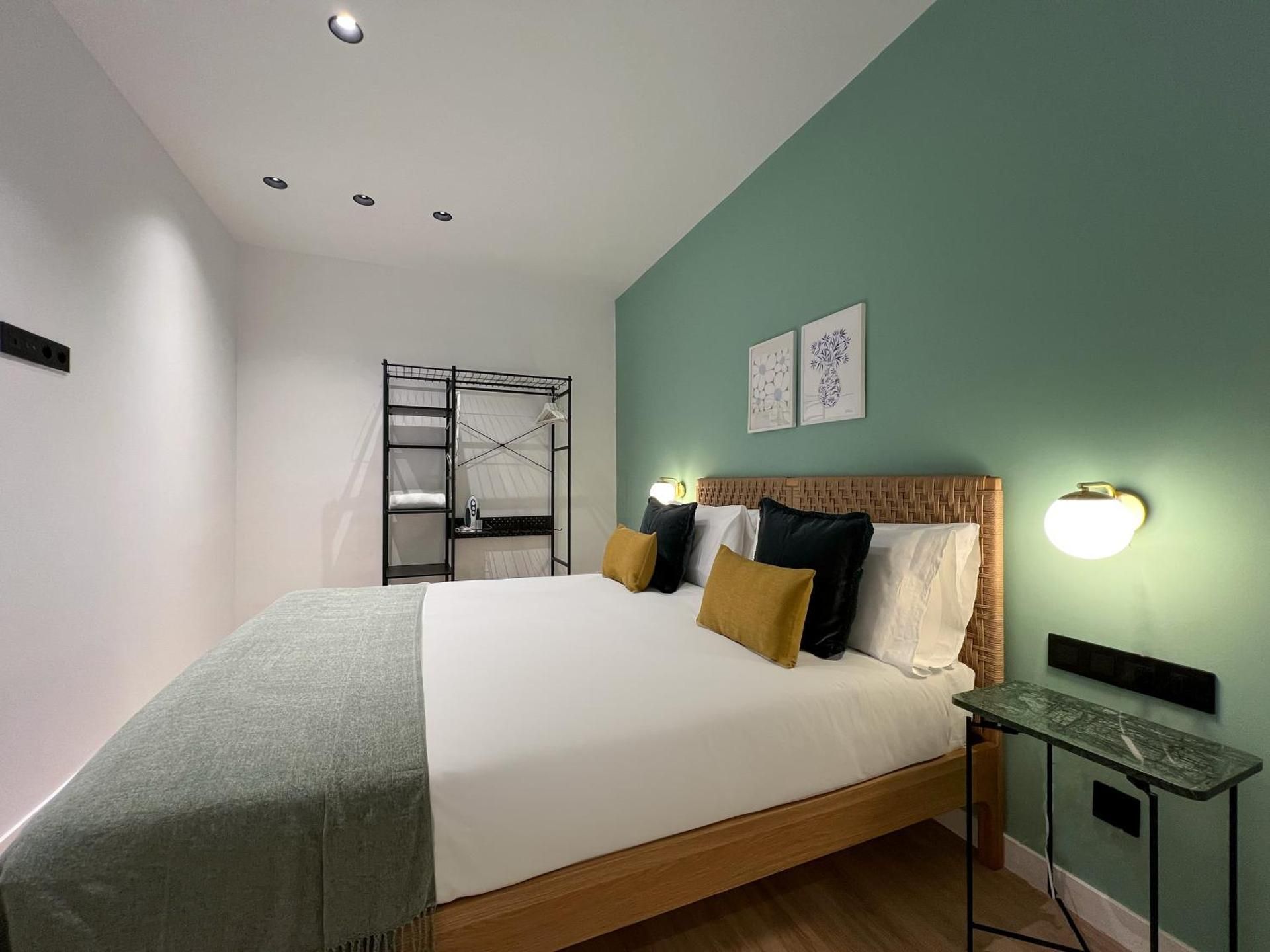 Three-Bedroom Superior Apartment