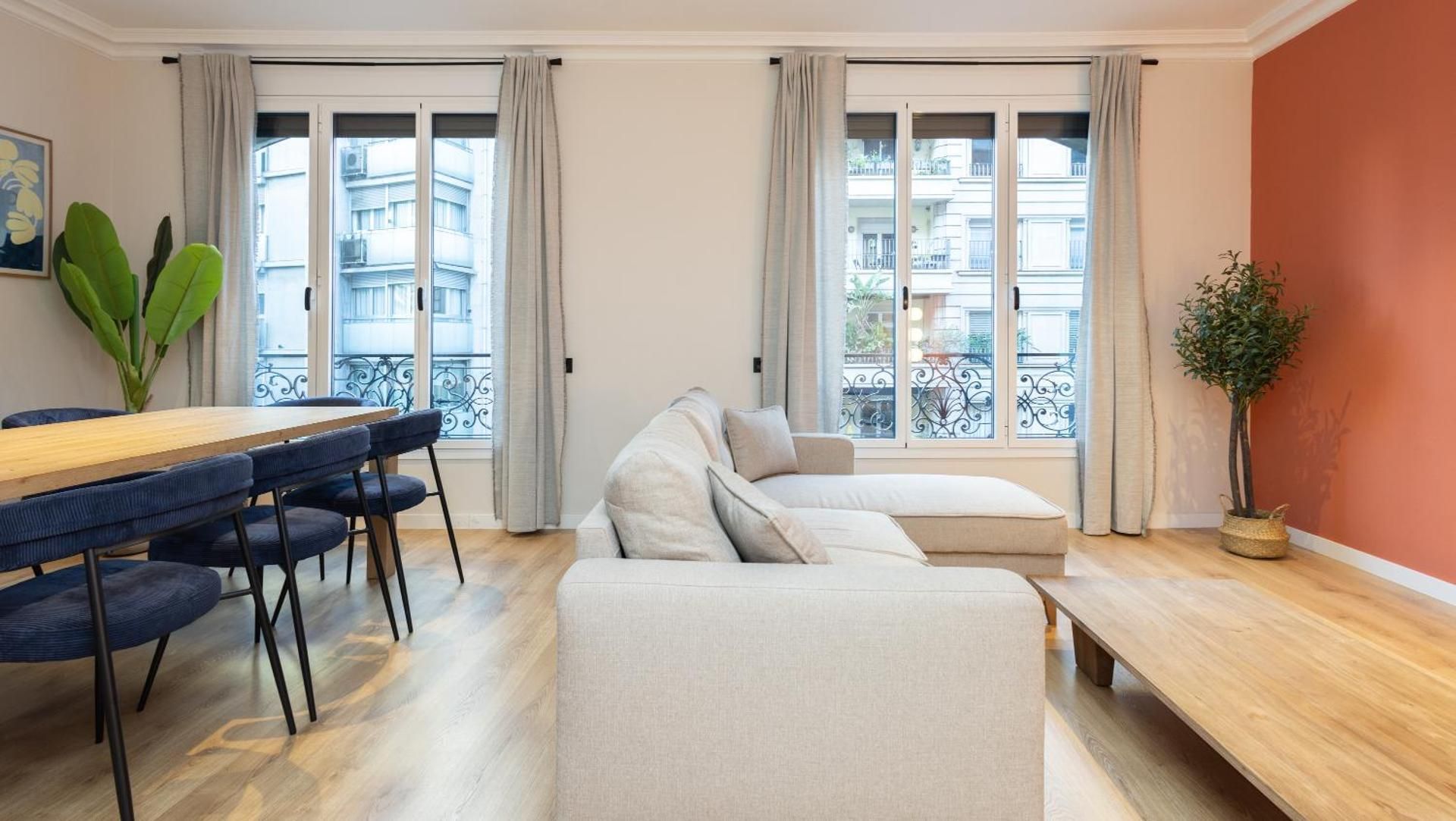 Three-Bedroom Deluxe Apartment