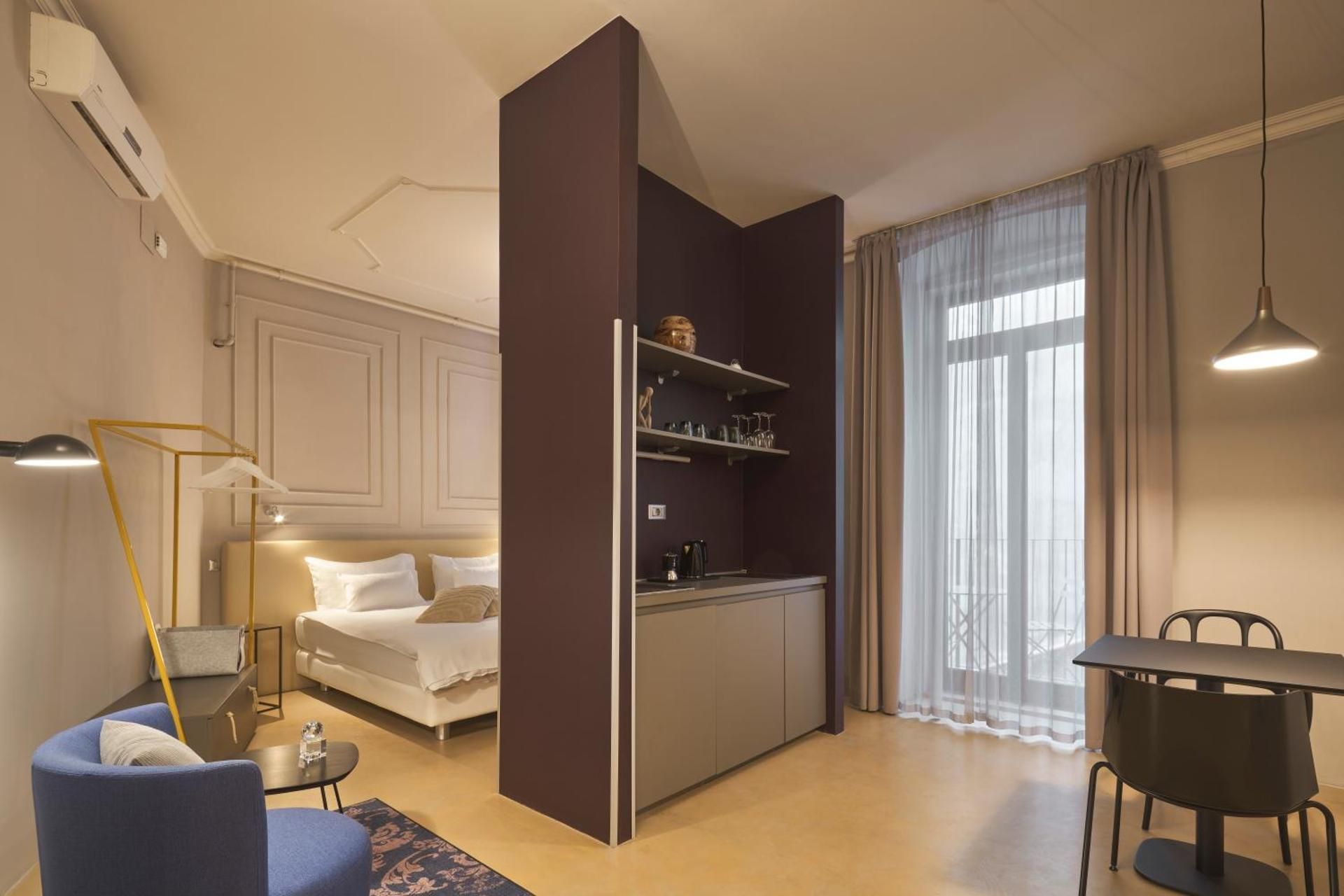 One-Bedroom Apartment