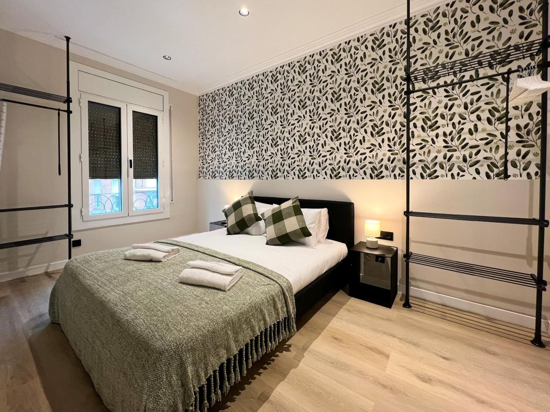 Four-Bedroom Deluxe Apartment