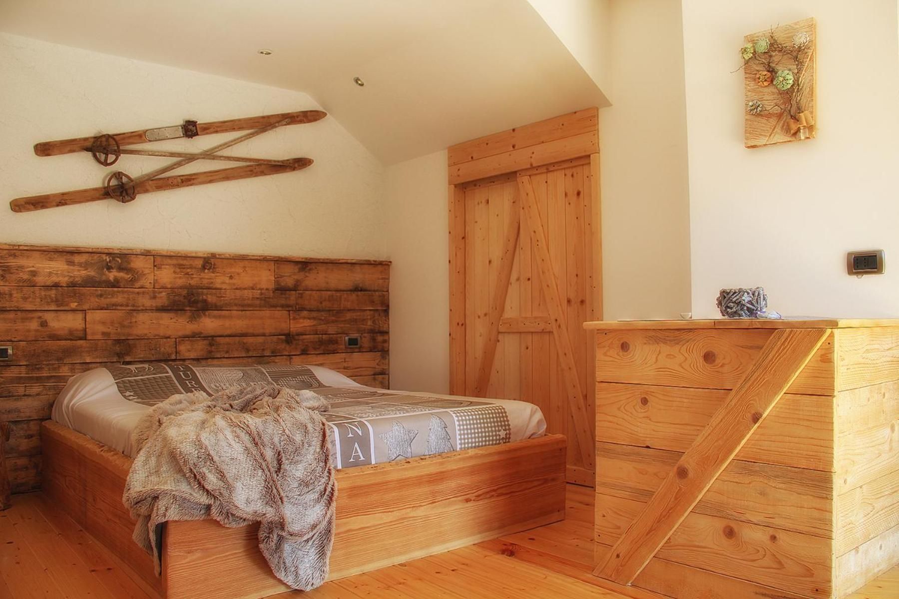 Queen Room with Spa Bath