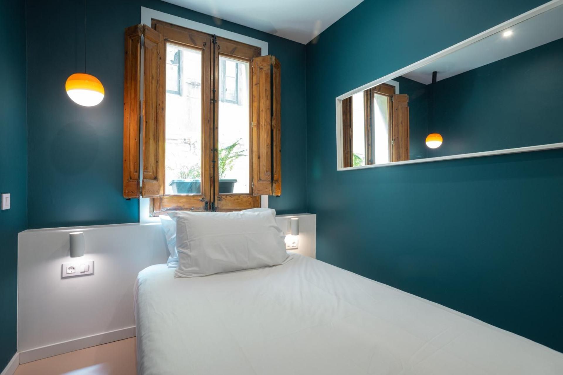 Single Room with Private External Bathroom