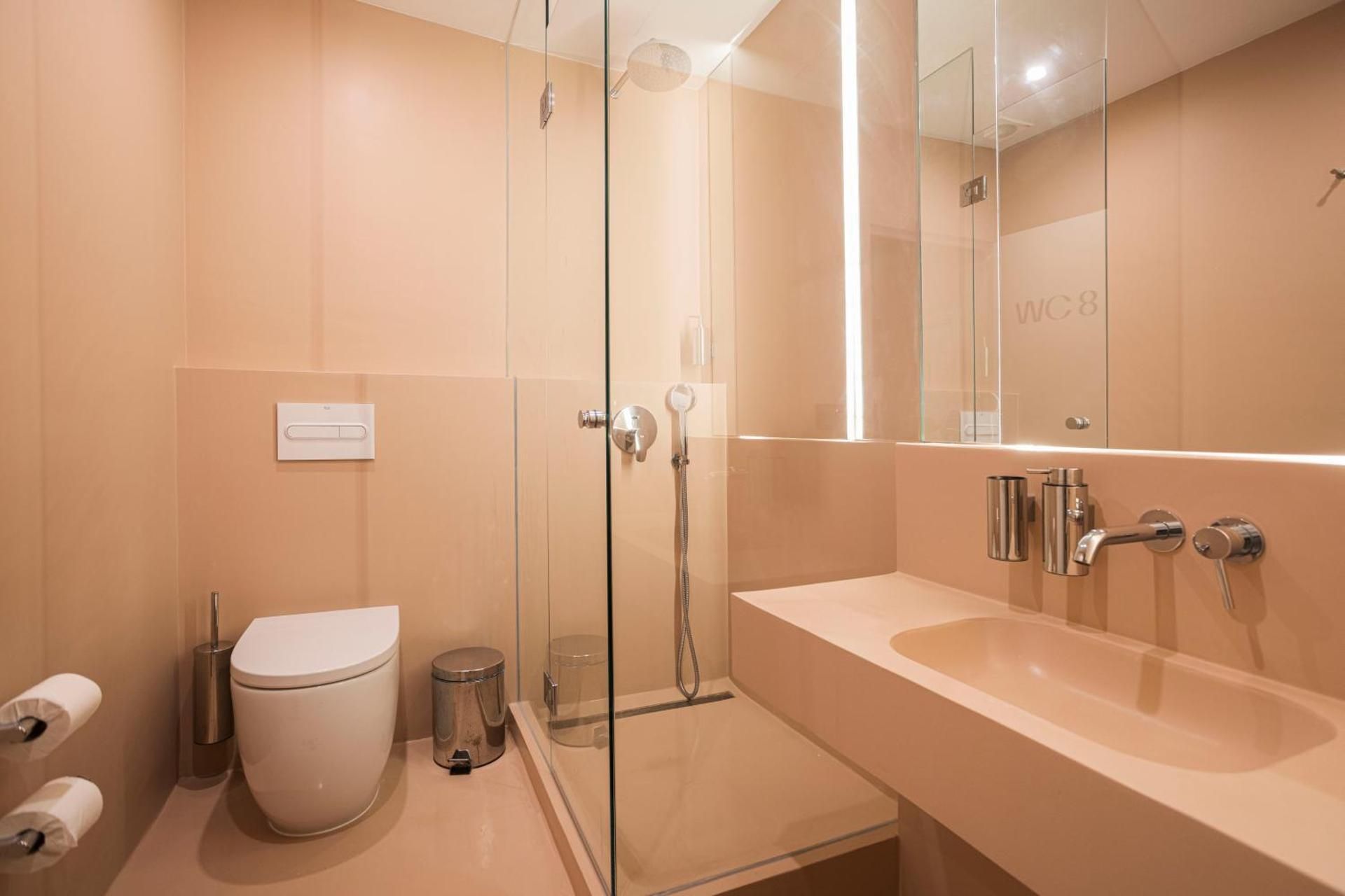 Single Room with Private External Bathroom