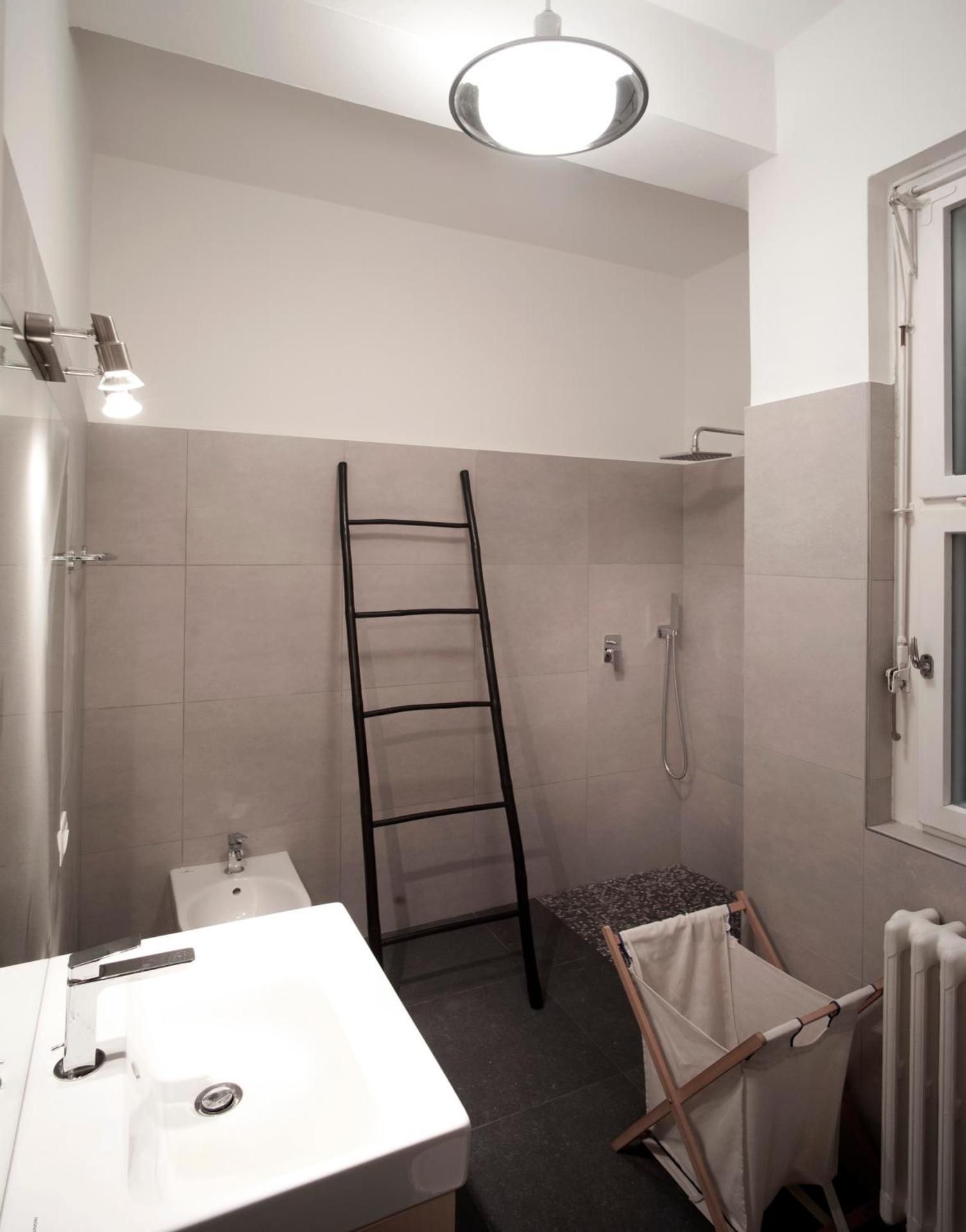 One-Bedroom Apartment with Sea View and Balcony (4 Adults) - Separate Building