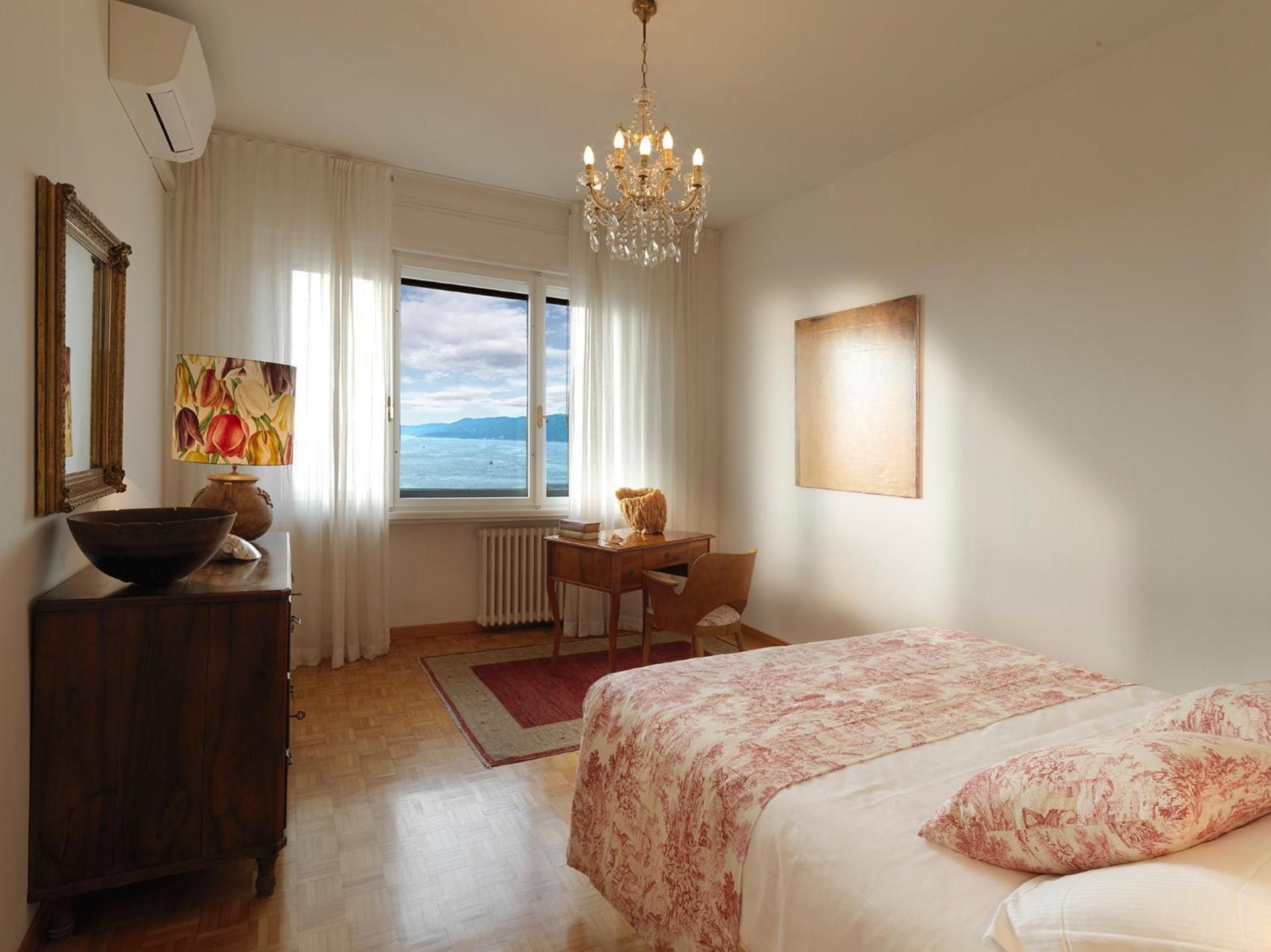 One-Bedroom Apartment with Sea View and Balcony (4 Adults) - Separate Building
