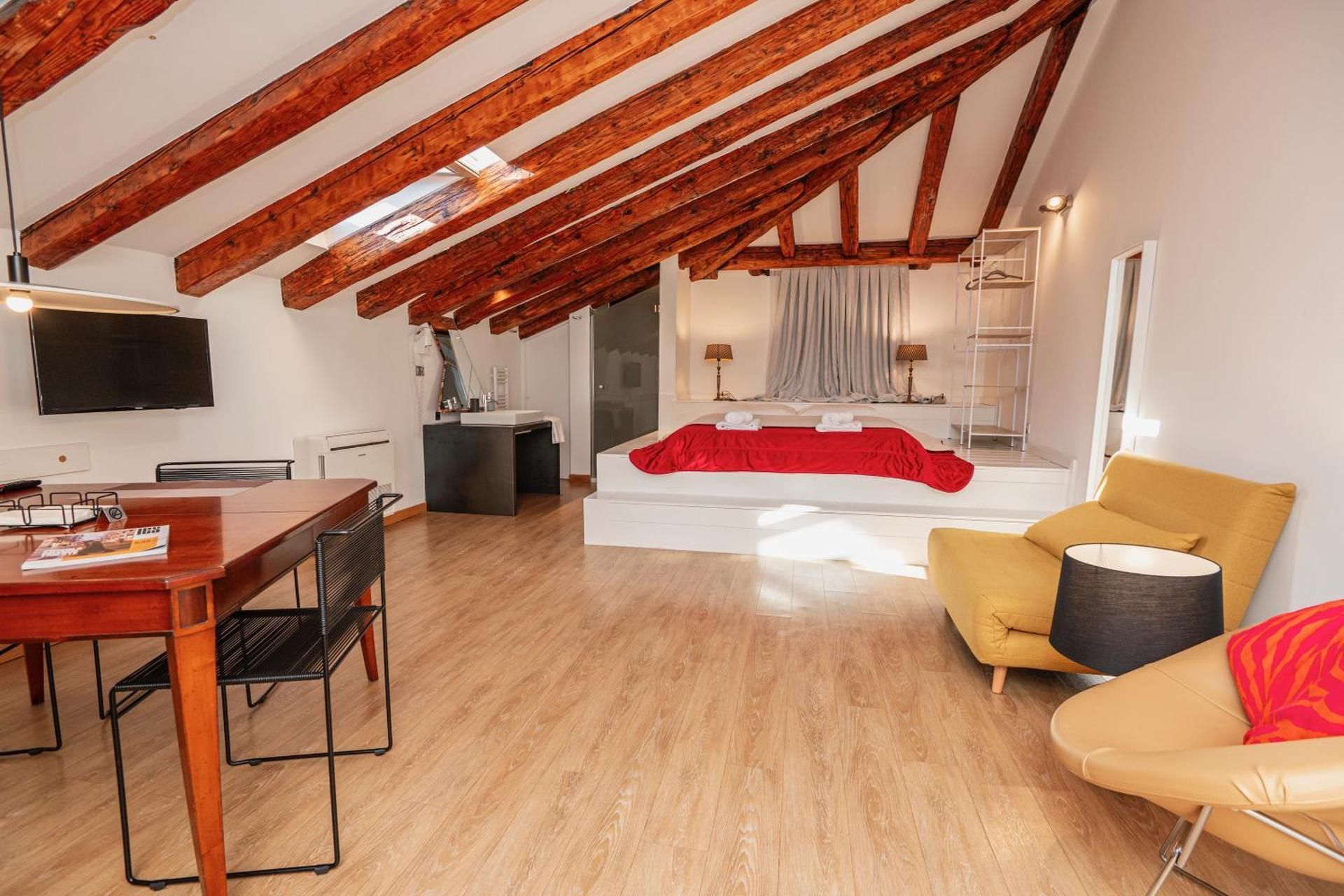 Queen Suite