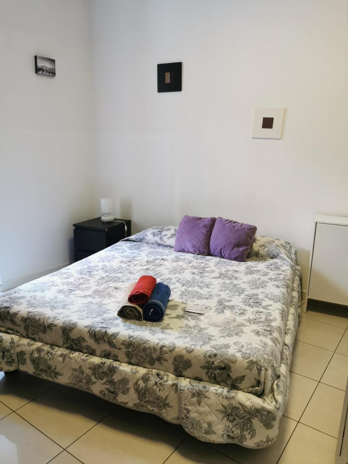 Standard Double Room with Shared Bathroom