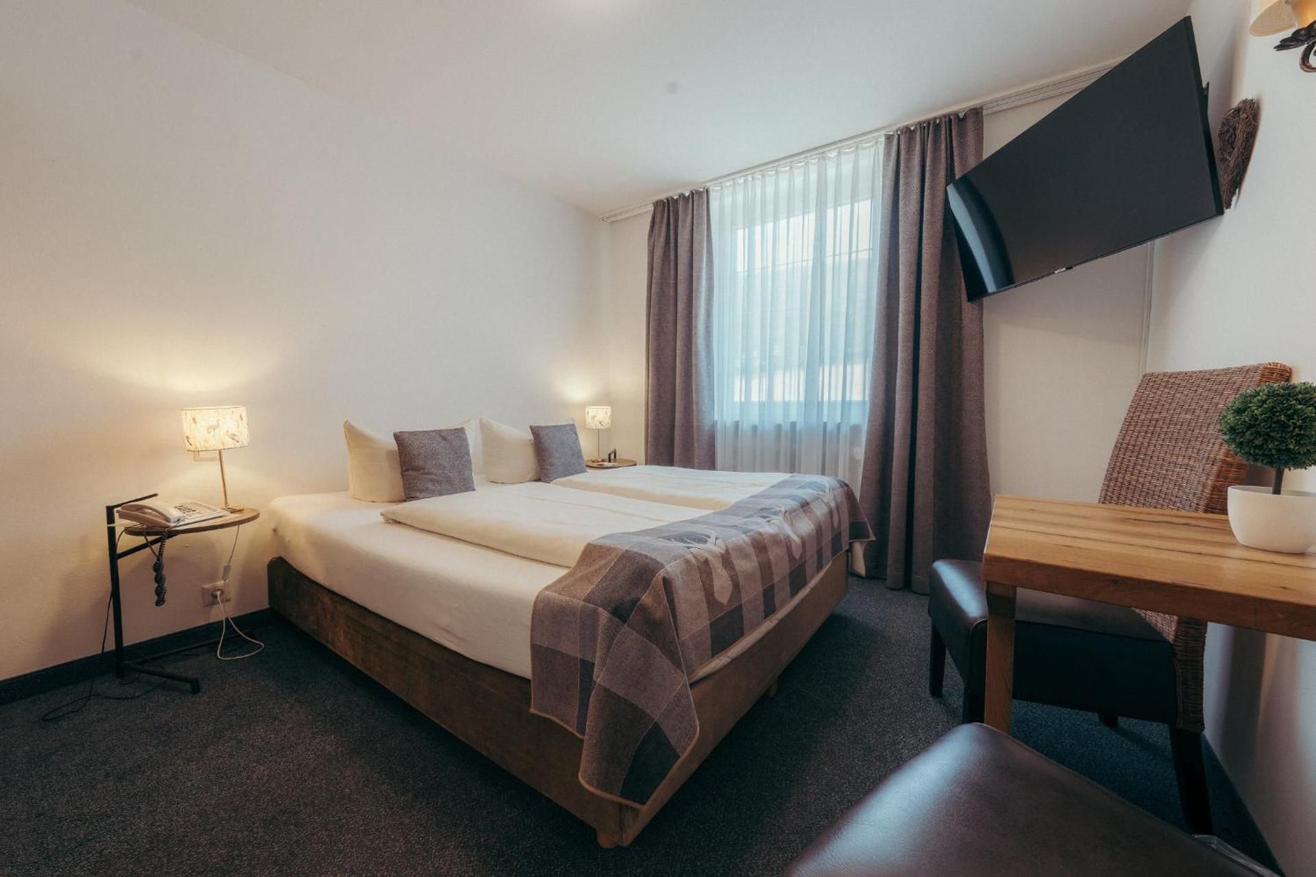 Queen Room