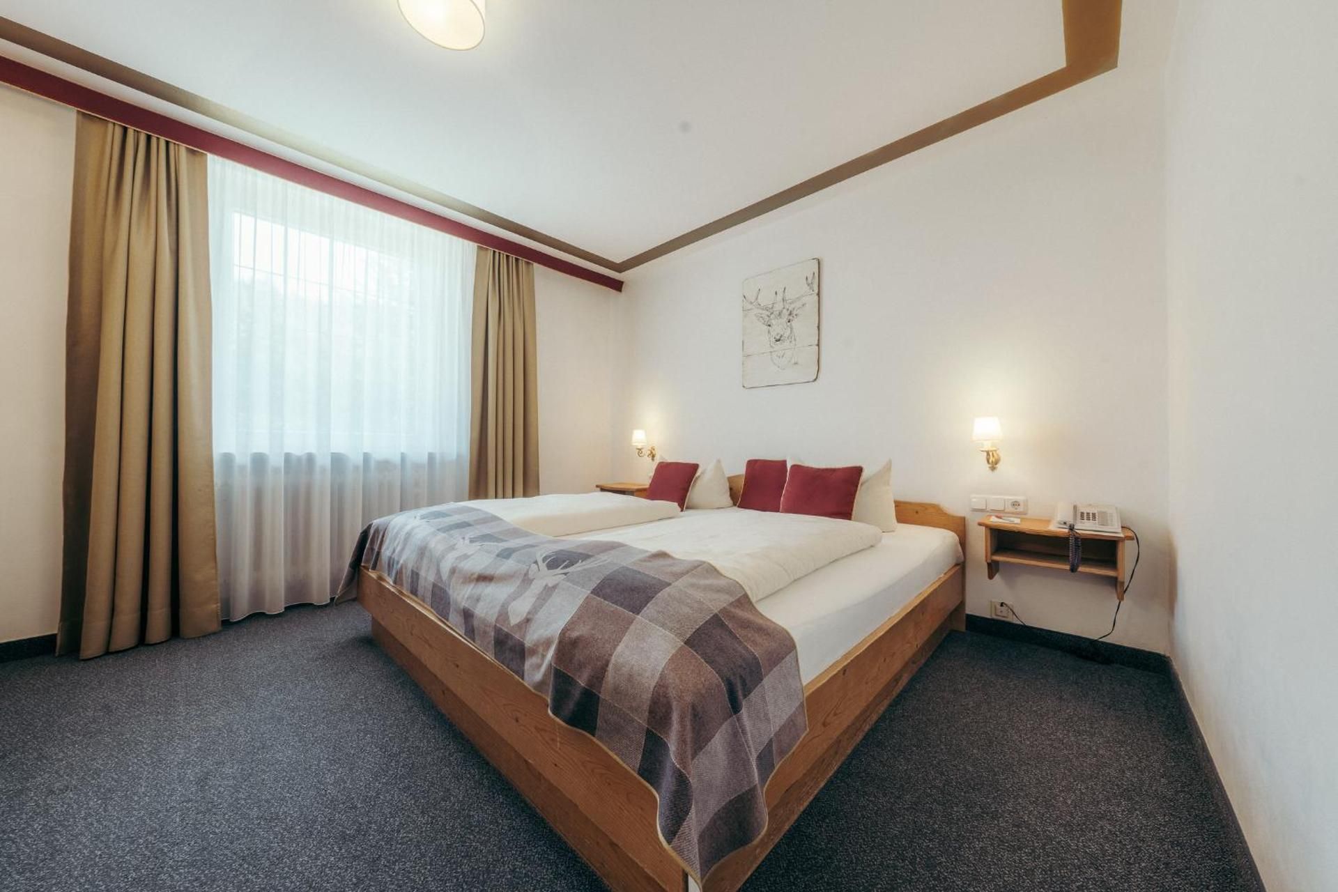 Double Room with Street View