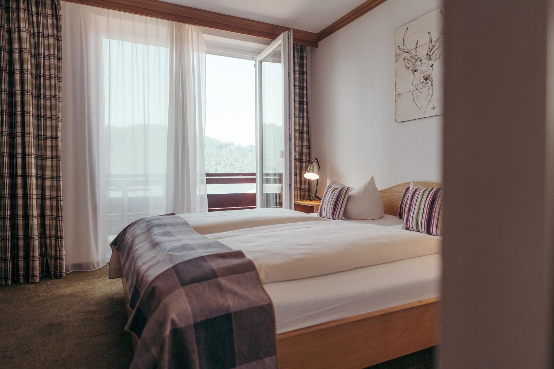 Double Room with Lake View