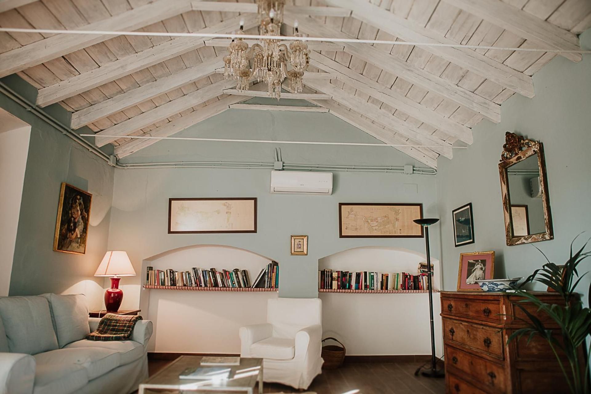 Deluxe Bungalow