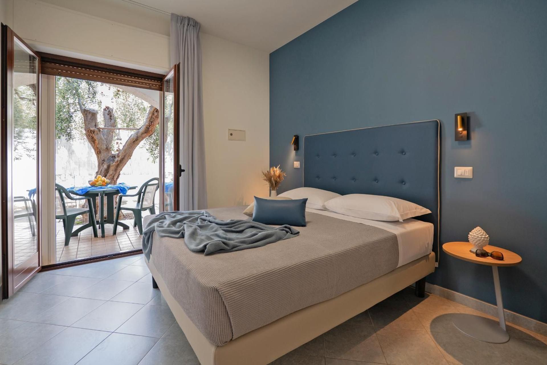 Deluxe Apartment with Terrace