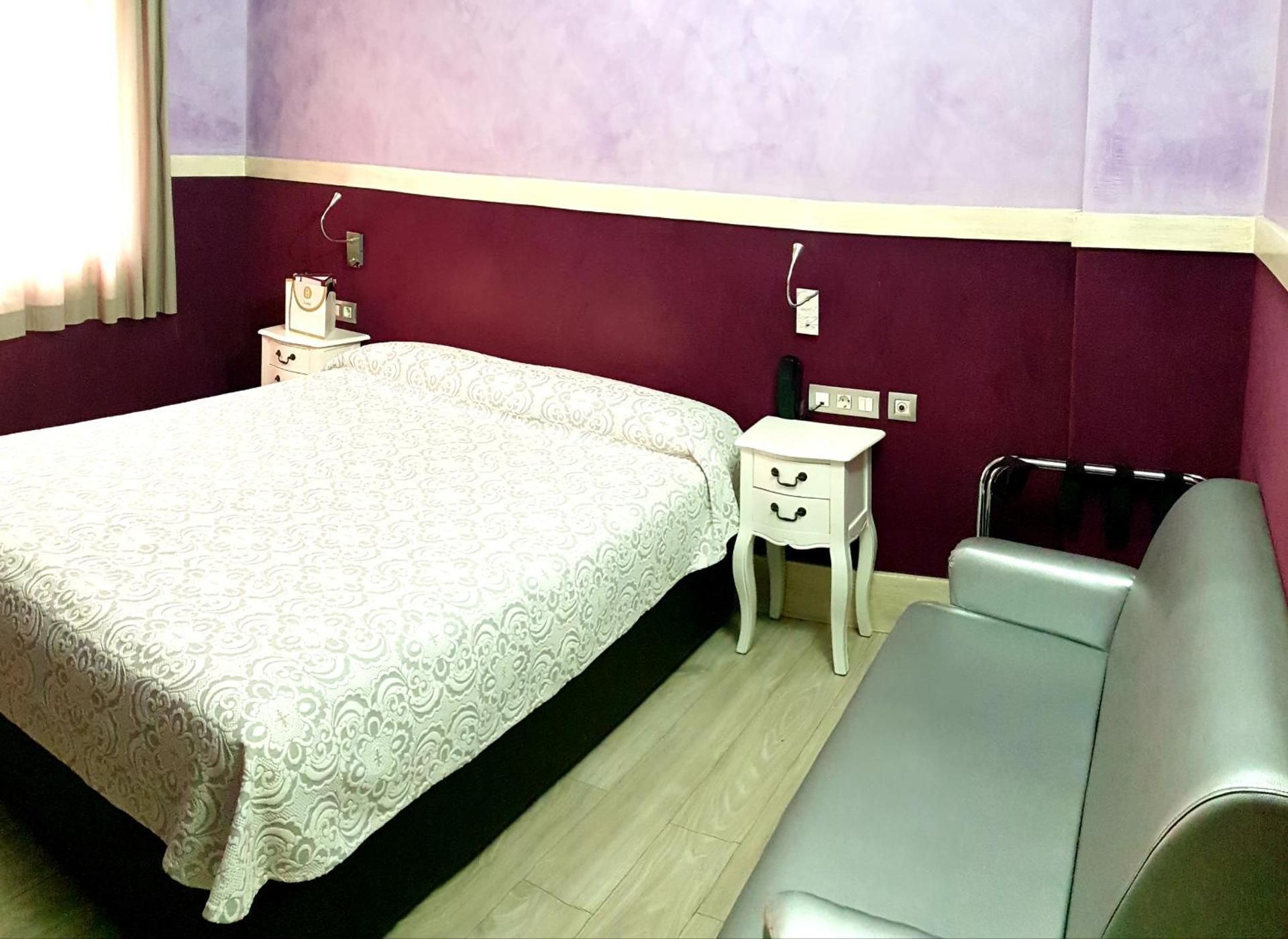 Economy Single Room