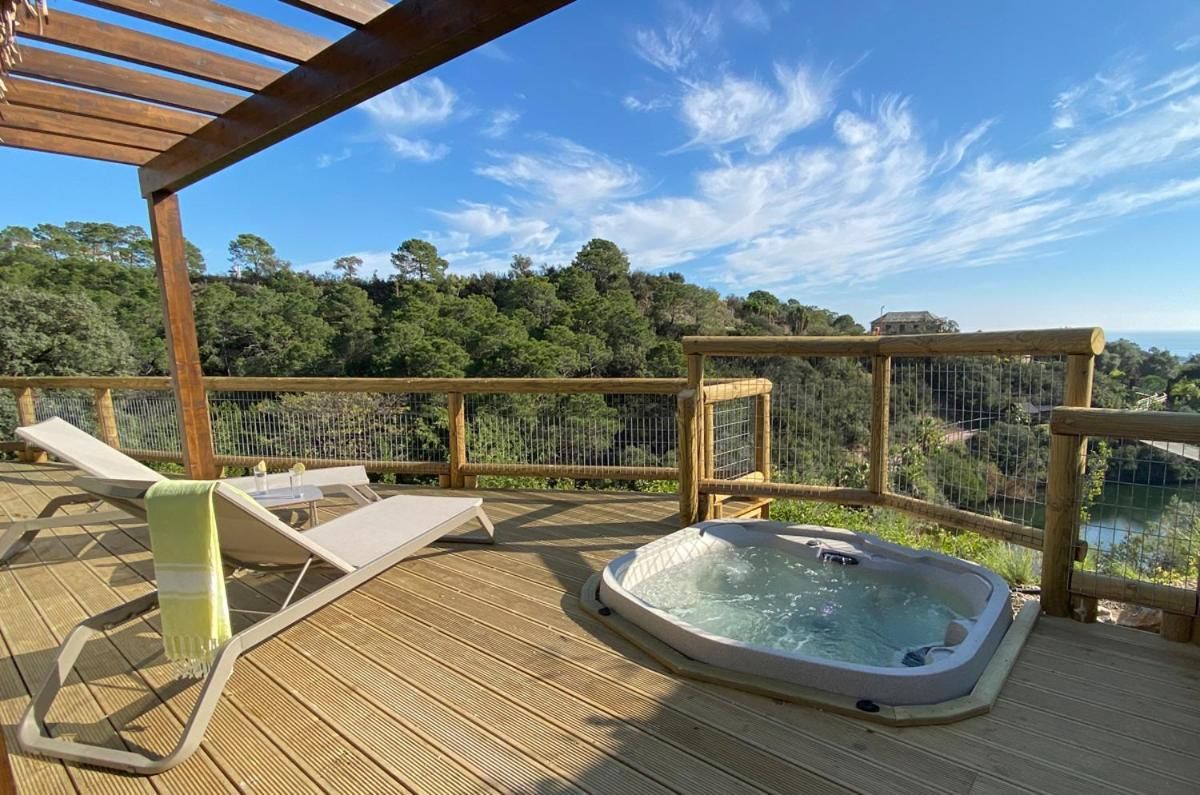 Villa - ZULU - Tickets Included