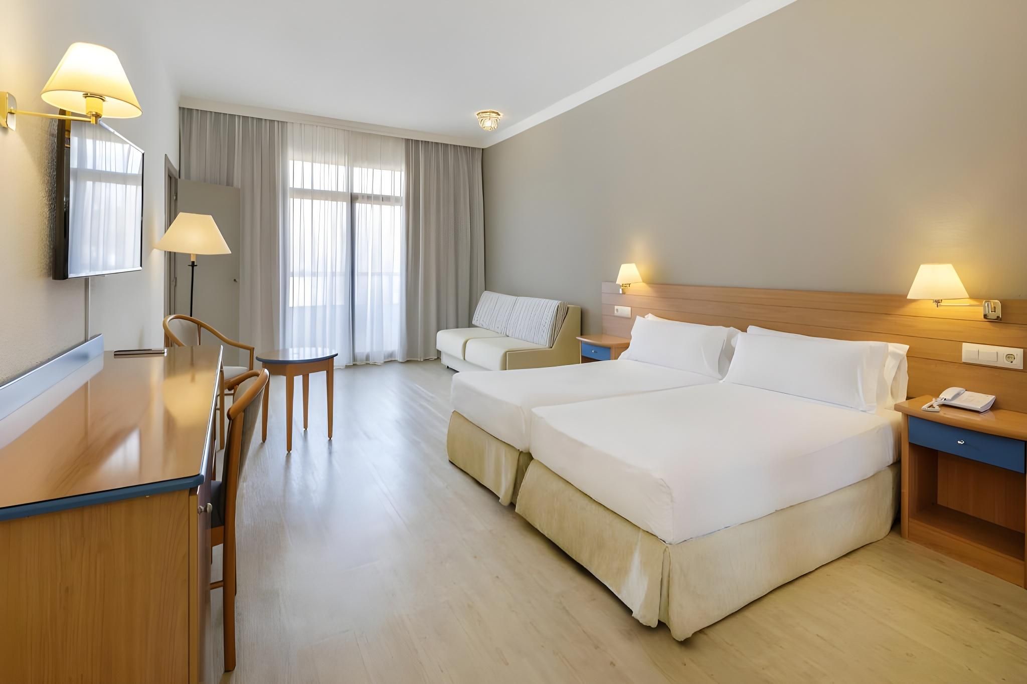 Sol Marbella Estepona Atalaya Park Sol Communicated Rooms 2