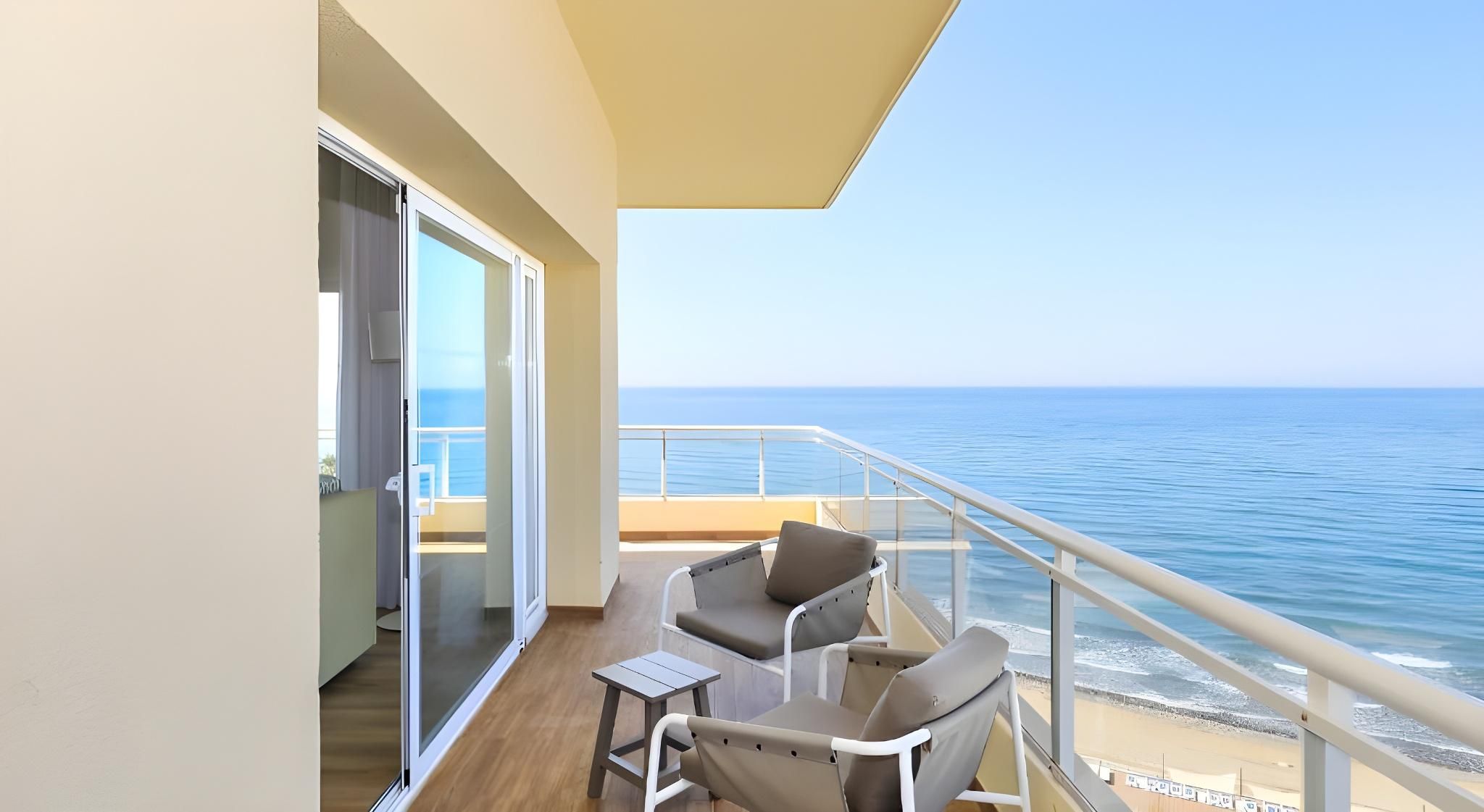 SOL ROOM XTRA SEA VIEW