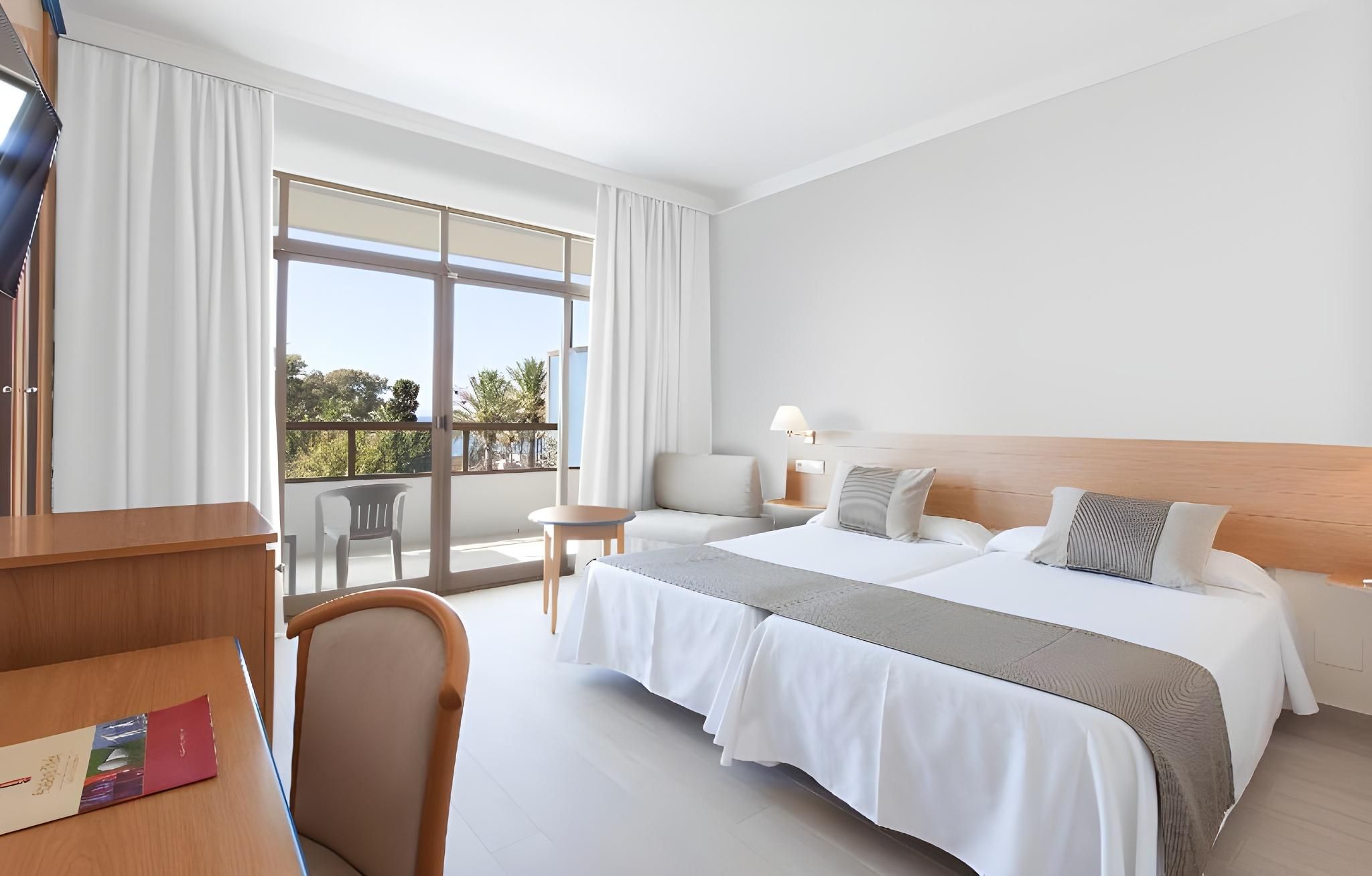 Sol Marbella Estepona Atalaya Park Sol Communicated Rooms