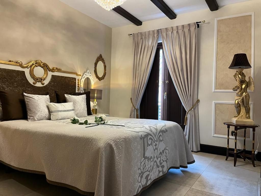 Suite with Balcony