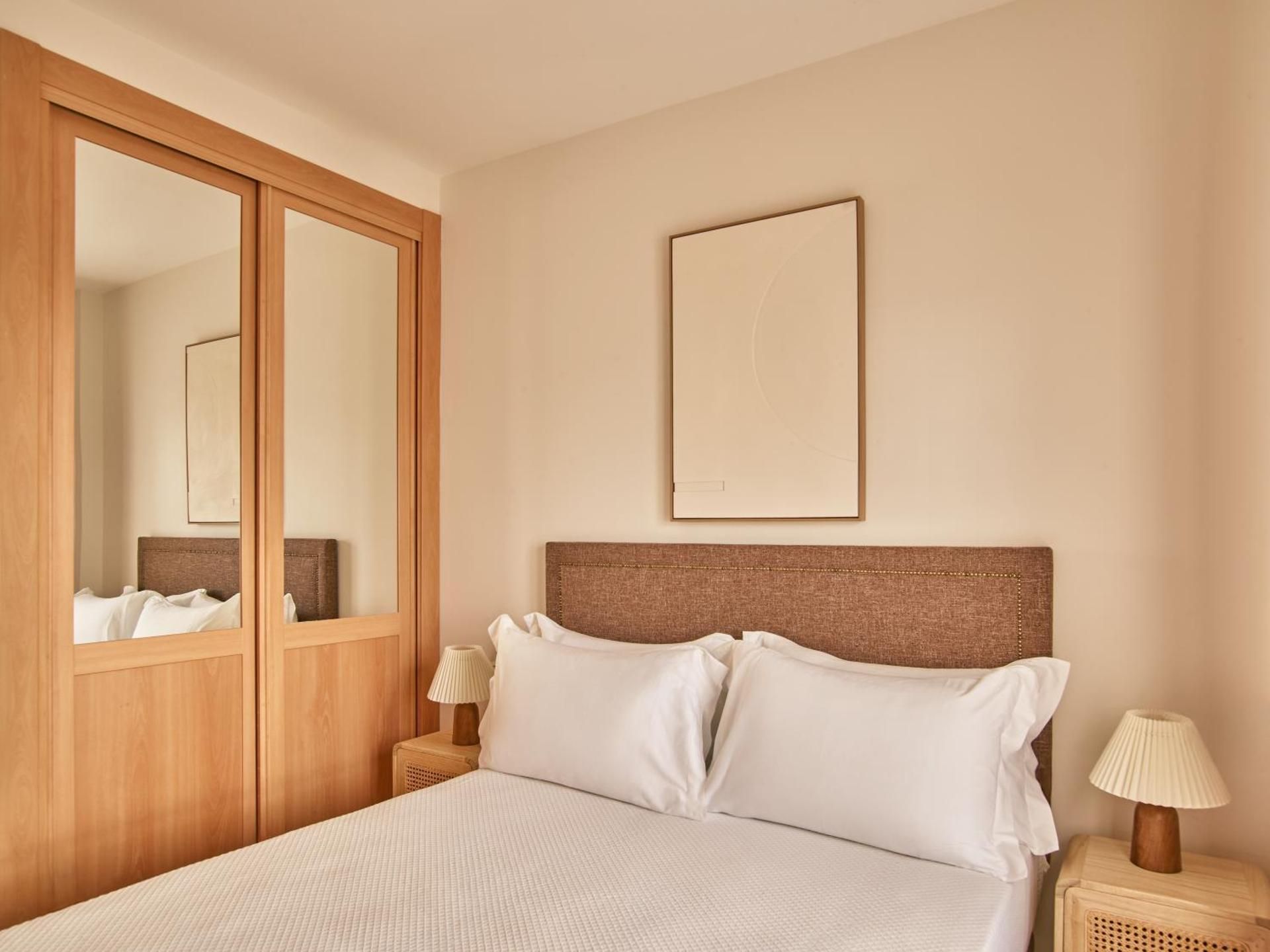 Deluxe Suite (2 Adults)