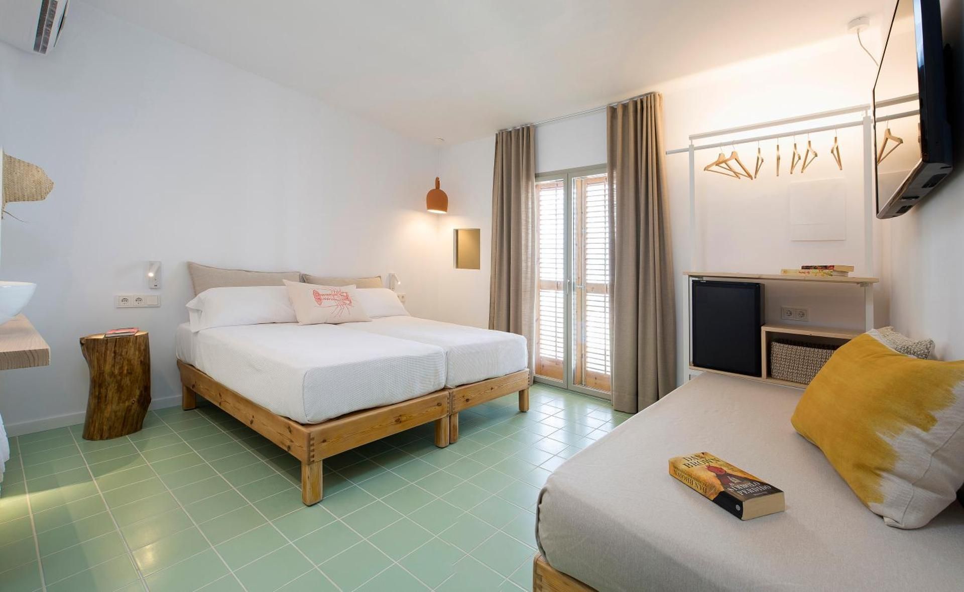 Triple Room with Balcony